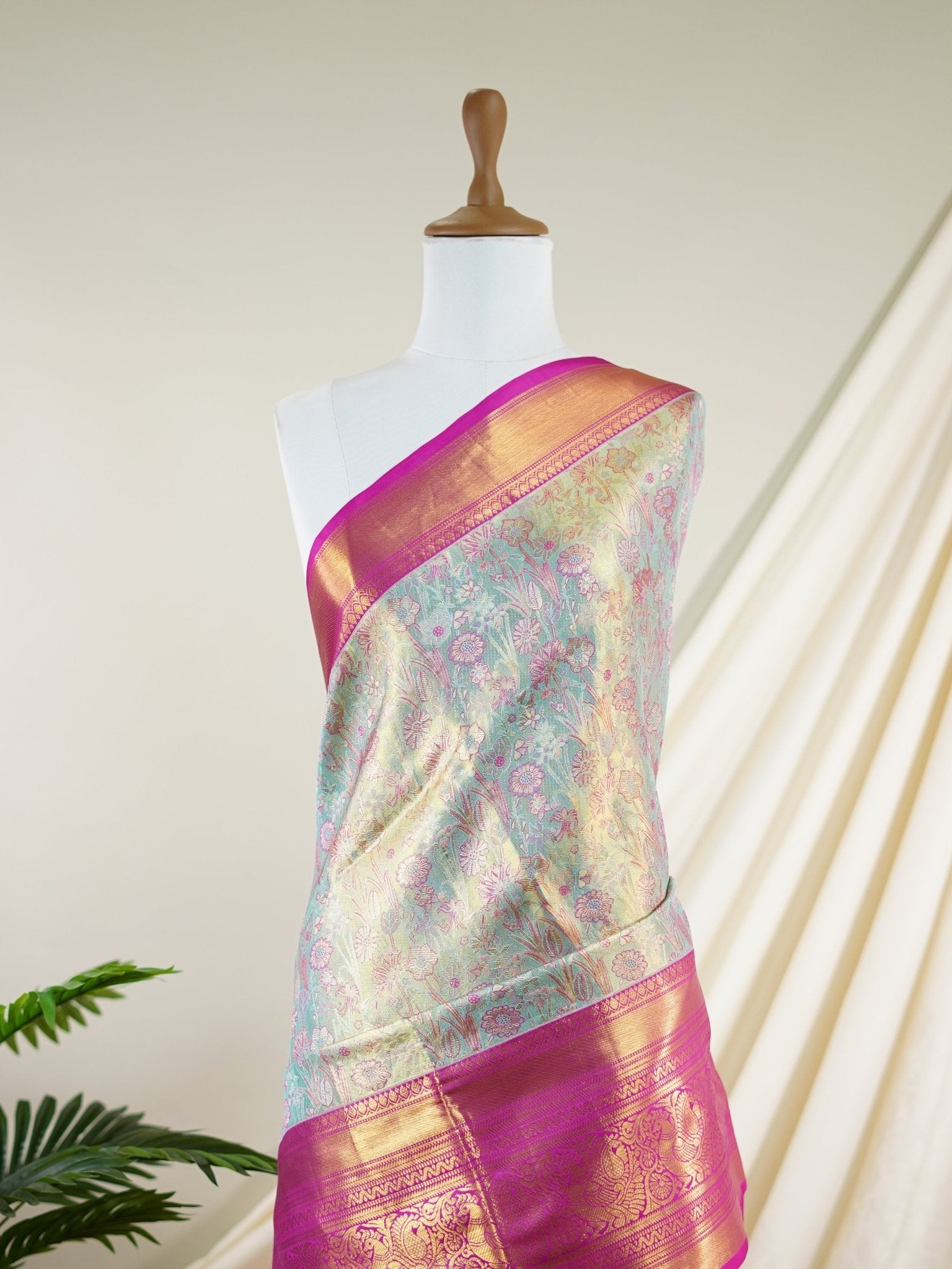 Kanchipuram Silk Olive Green 100% Pure Silk  - Manoranjitham Weaves - Handloom Store