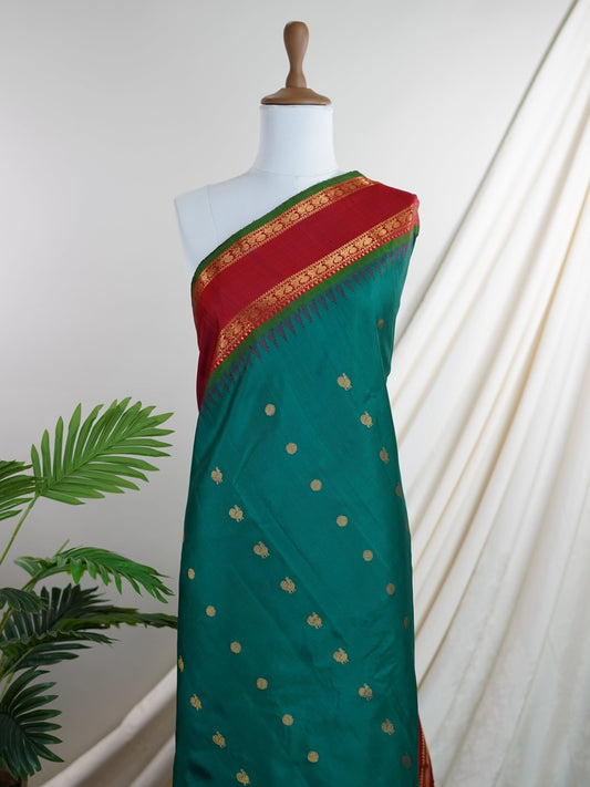 Gadwal Silk Green 100% Pure Silk  - Manoranjitham Weaves - Handloom Store