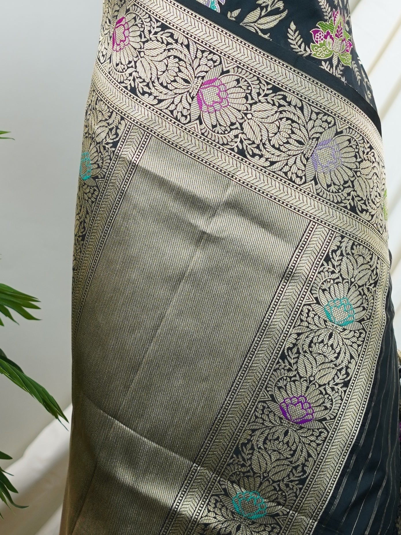 Katan Black Katan Semi Silk - Manoranjitham Weaves - Handloom Store