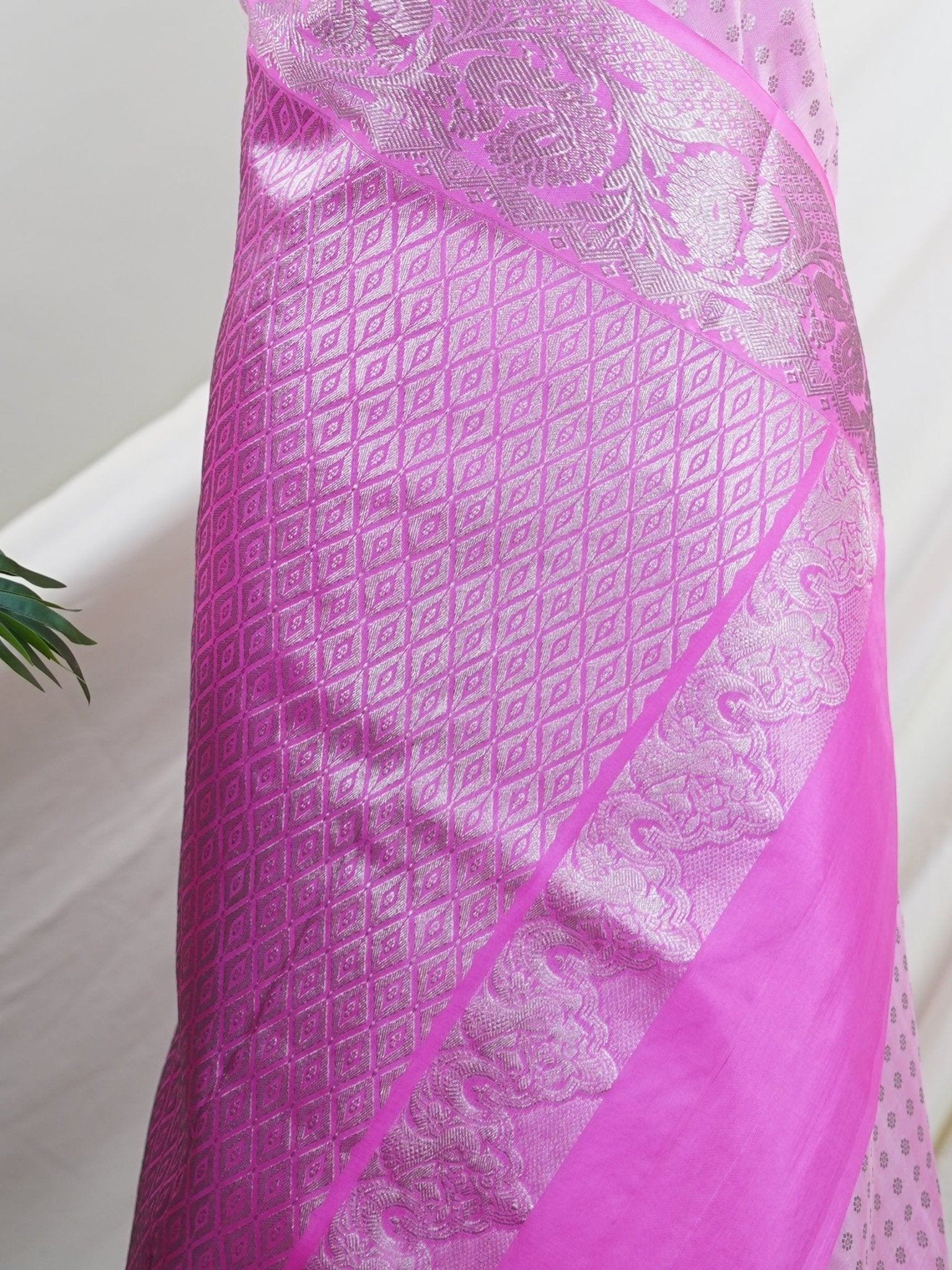 Venkatagiri Silk  100% Pure Silk  - Manoranjitham Weaves - Handloom Store