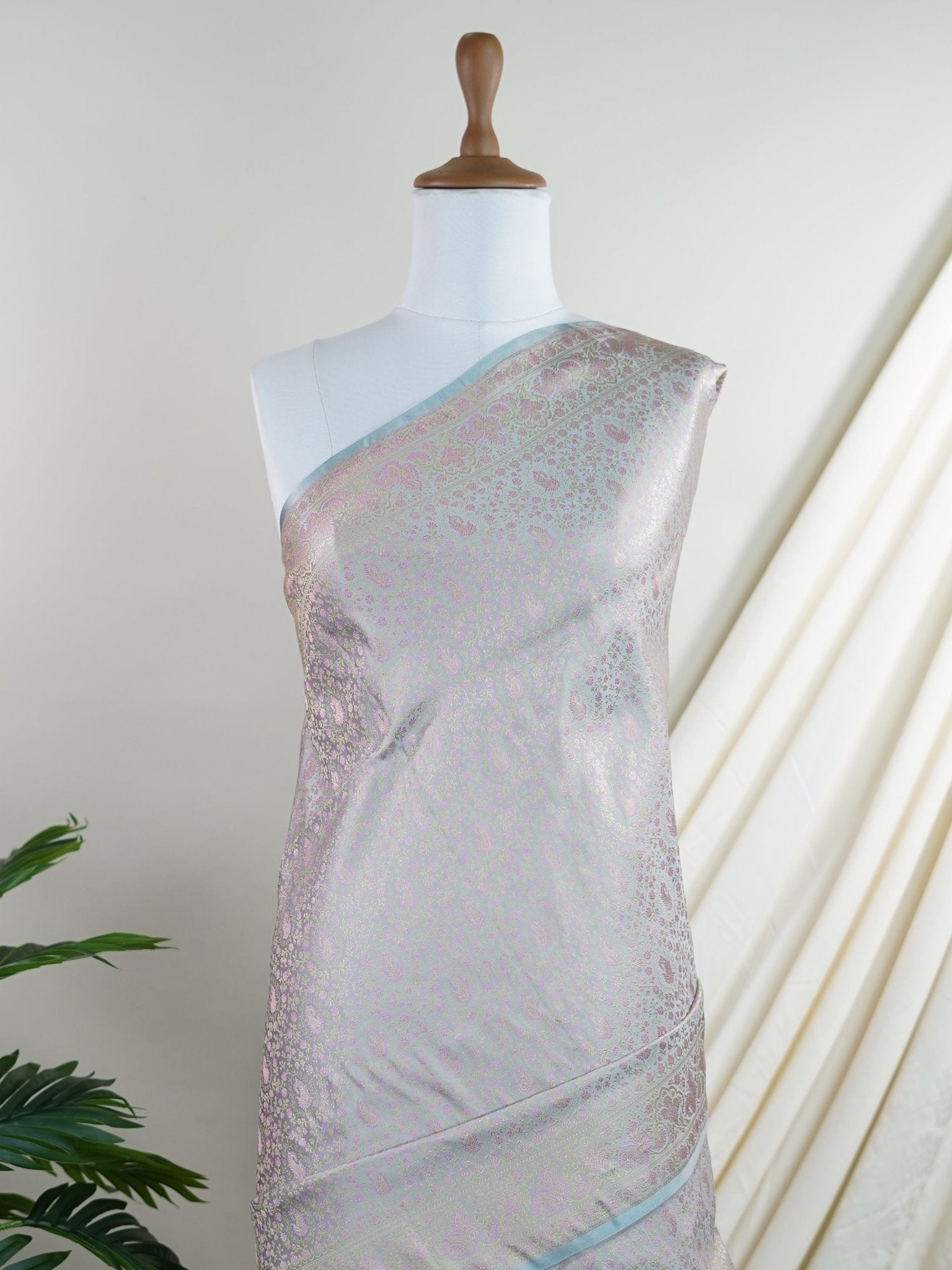 Katan Grey Semi Mushru - Manoranjitham Weaves - Handloom Store