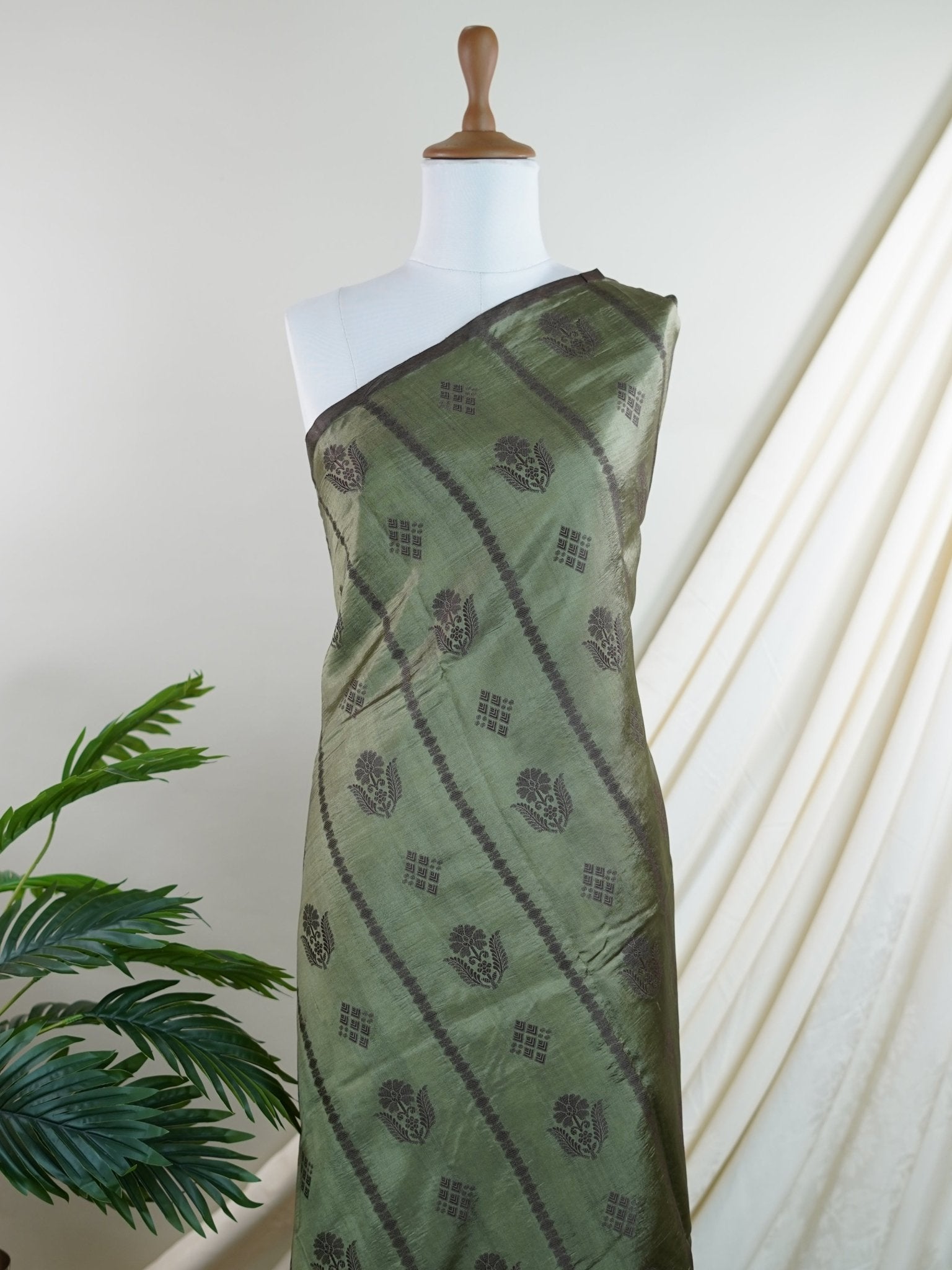 Chiniya Silk Purple 100% Pure Silk  - Manoranjitham Weaves - Handloom Store