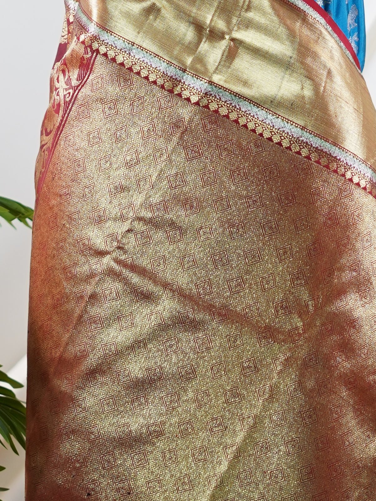 Kanchipuram Silk Blue 100% Pure Silk  - Manoranjitham Weaves - Handloom Store