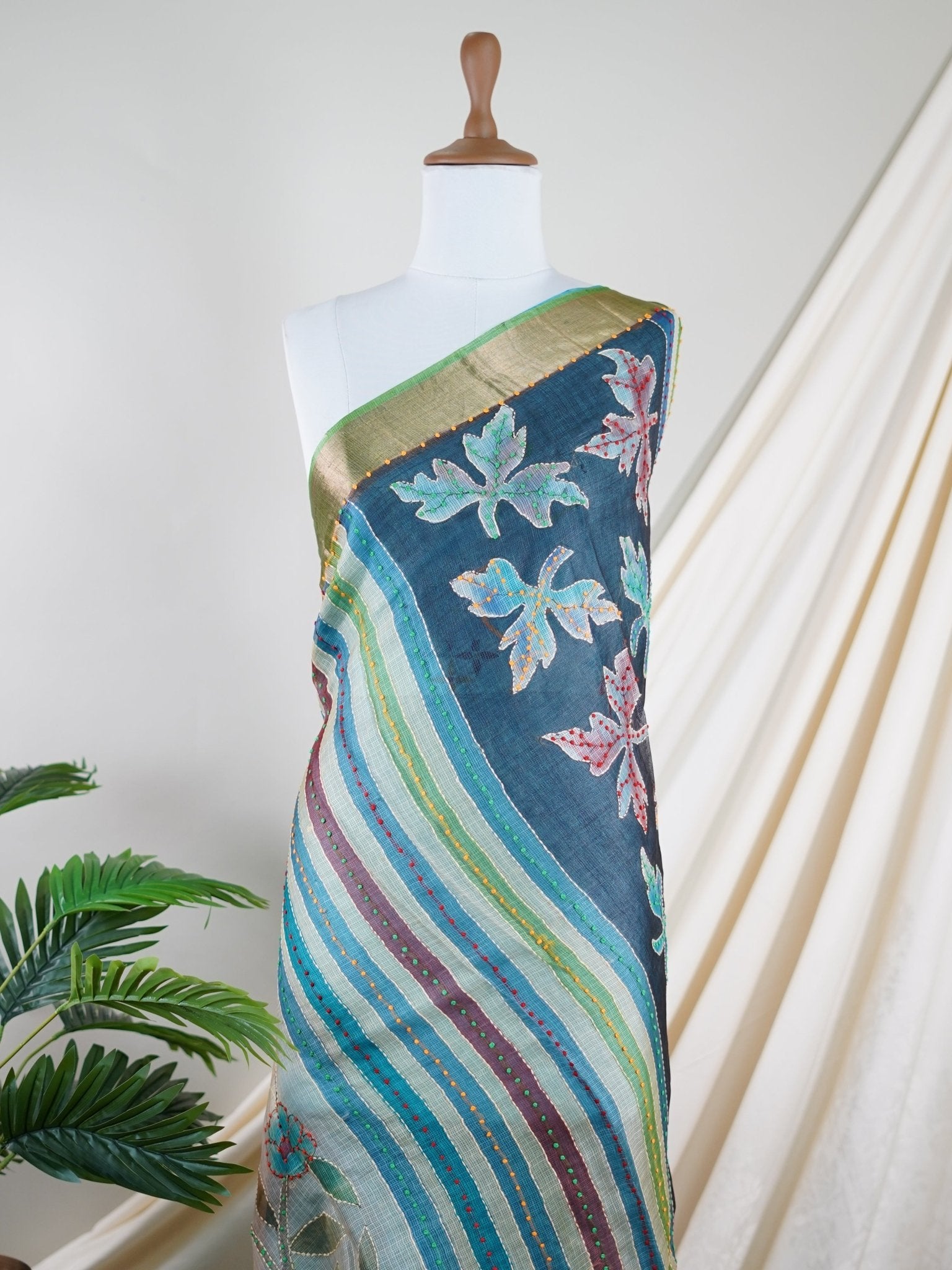 Tussars Cream Kota - Manoranjitham Weaves - Handloom Store