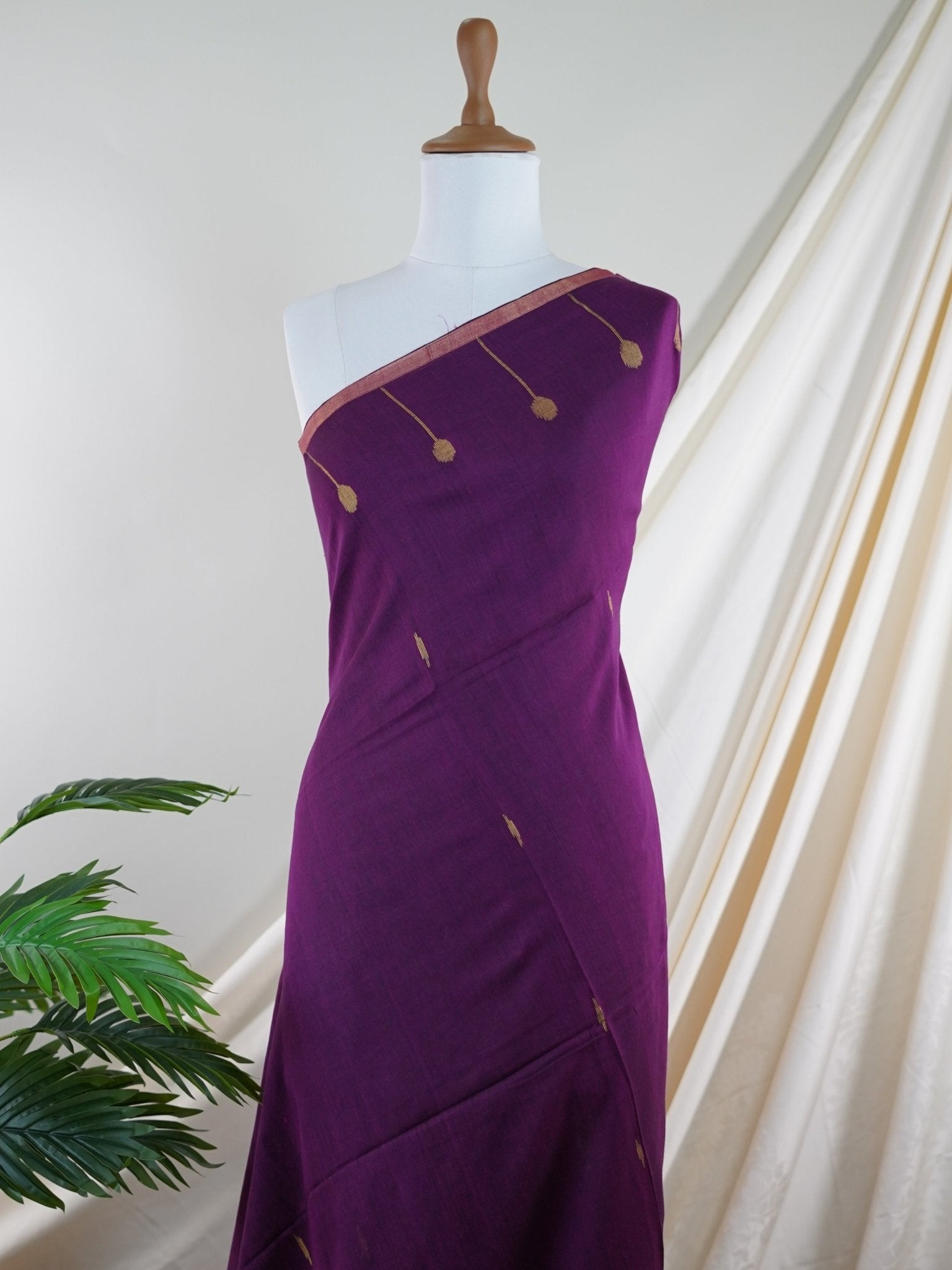 Cotton Maroon 100% Pure Cotton - Manoranjitham Weaves - Handloom Store