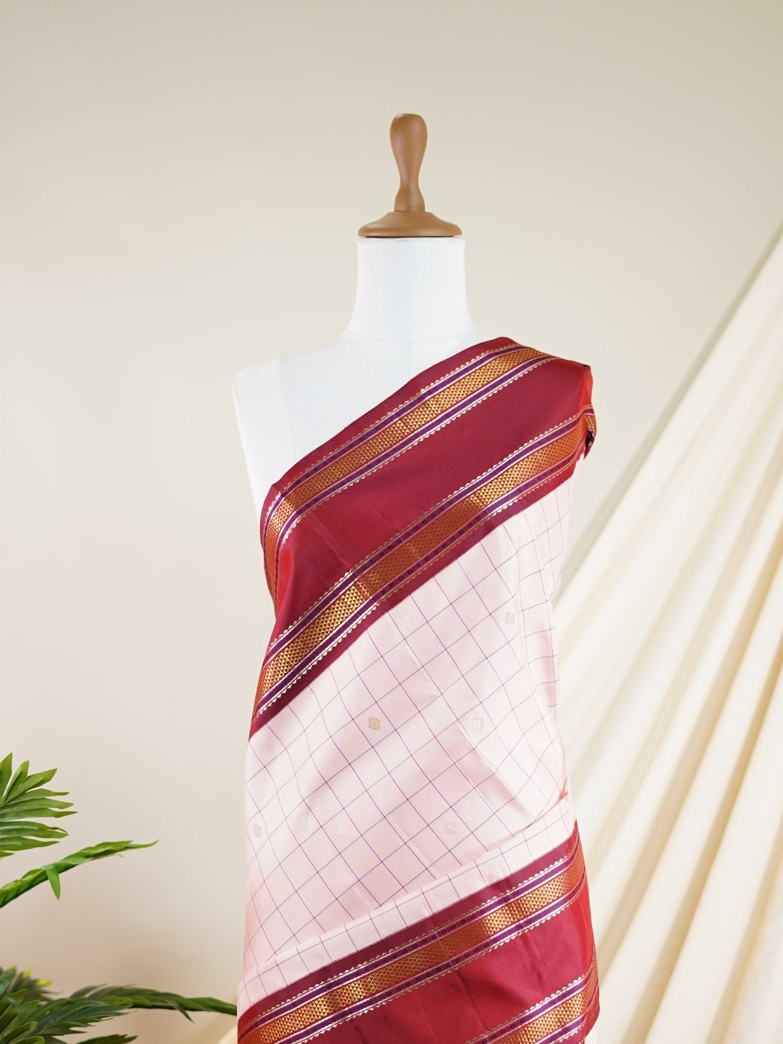 Kanchipuram Silk Pink 100% Pure Silk  - Manoranjitham Weaves - Handloom Store