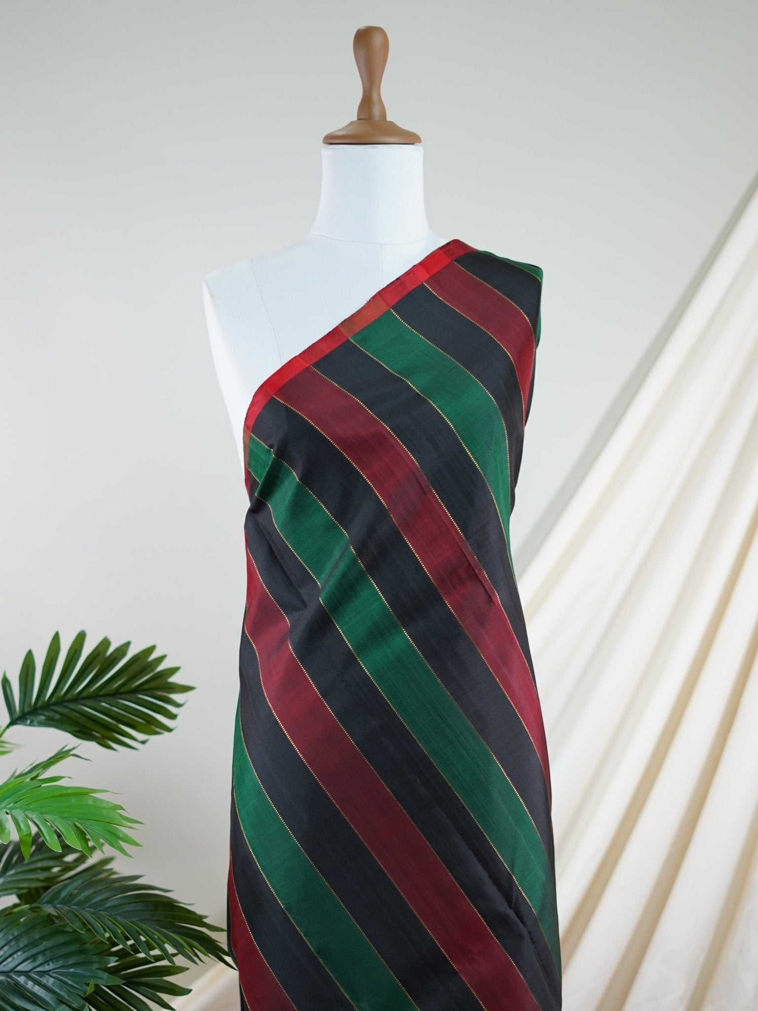 Kanchipuram Silk Red Black Green 100% Pure Silk  - Manoranjitham Weaves - Handloom Store