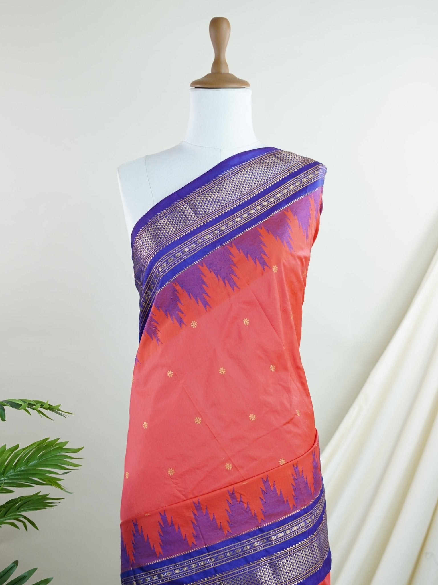 Semi Silk  Semi Silk - Manoranjitham Weaves - Handloom Store