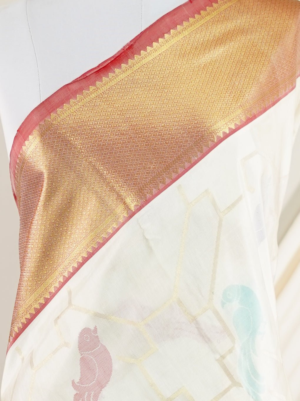 Venkatagiri Silk White 100% Pure Silk  - Manoranjitham Weaves - Handloom Store