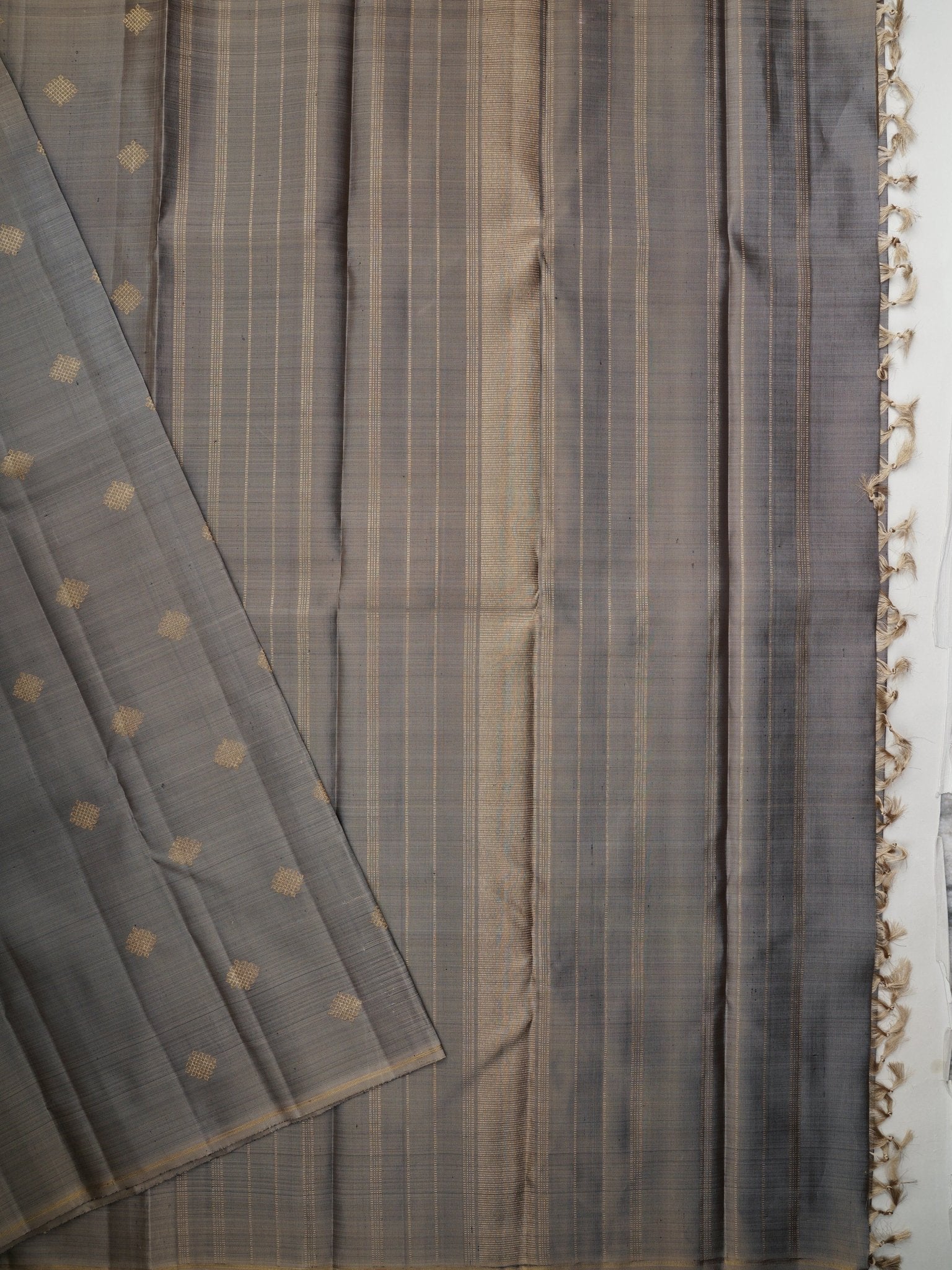 Kanchipuram Silk Grey 100% Pure Silk  - Manoranjitham Weaves - Handloom Store