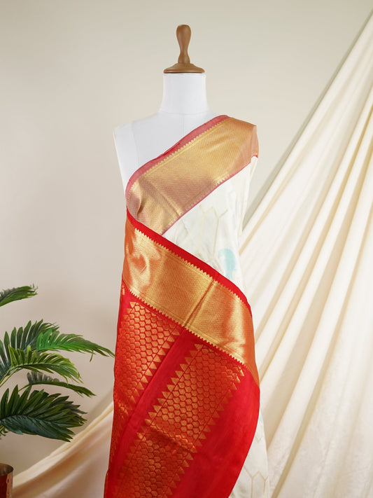 Venkatagiri Silk White 100% Pure Silk  - Manoranjitham Weaves - Handloom Store