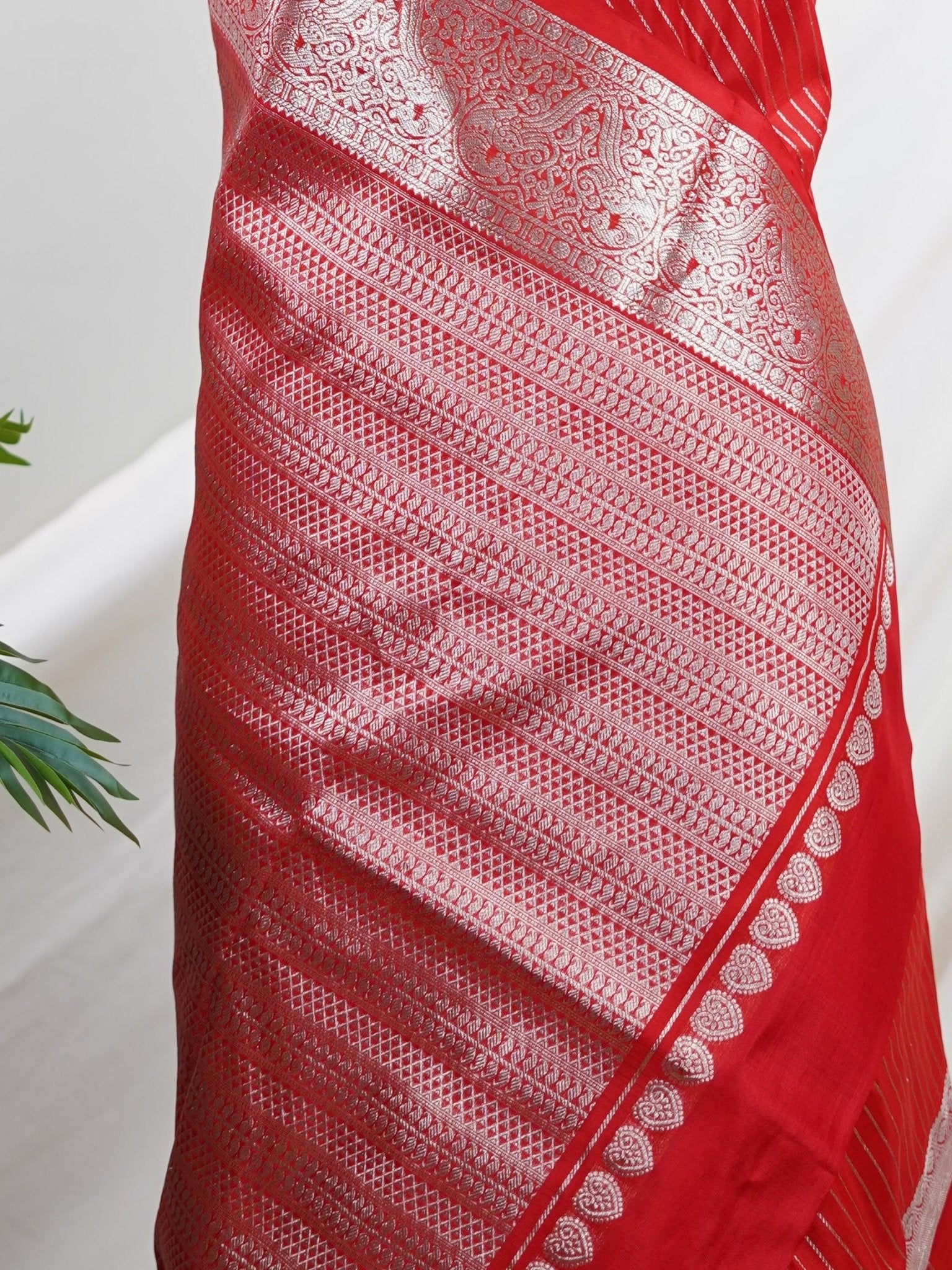 Venkatagiri Silk  100% Pure Silk  - Manoranjitham Weaves - Handloom Store