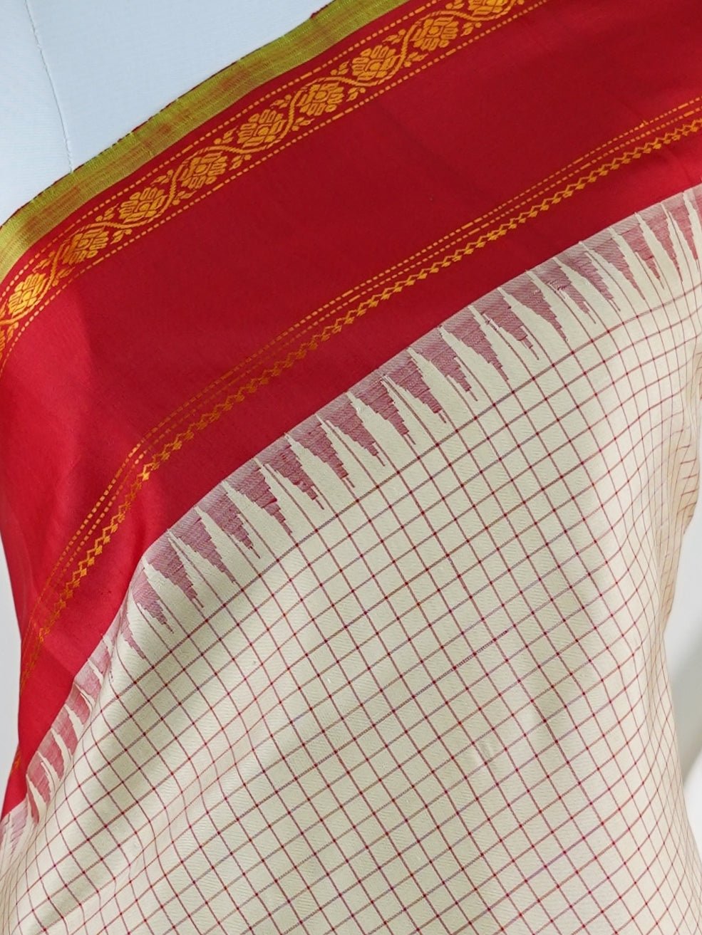 Gadwal Silk  100% Pure Silk  - Manoranjitham Weaves - Handloom Store