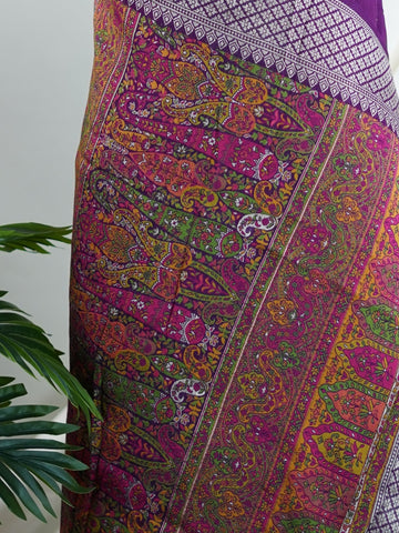 Georgette This Tussar Georgette saree from Varanasi brings together the textured richness of tussar silk with the fluid grace of georgette. Woven on a powerloom, it drapes light and airy, perfect for effortless elegance. Ideal for both day events and evening gatherings, it reflects quiet sophistication with a modern twist on tradition. Indumathi - Georgette Saree | Handwoven | Varanasi - Manoranjitham Weaves - Handloom Store
