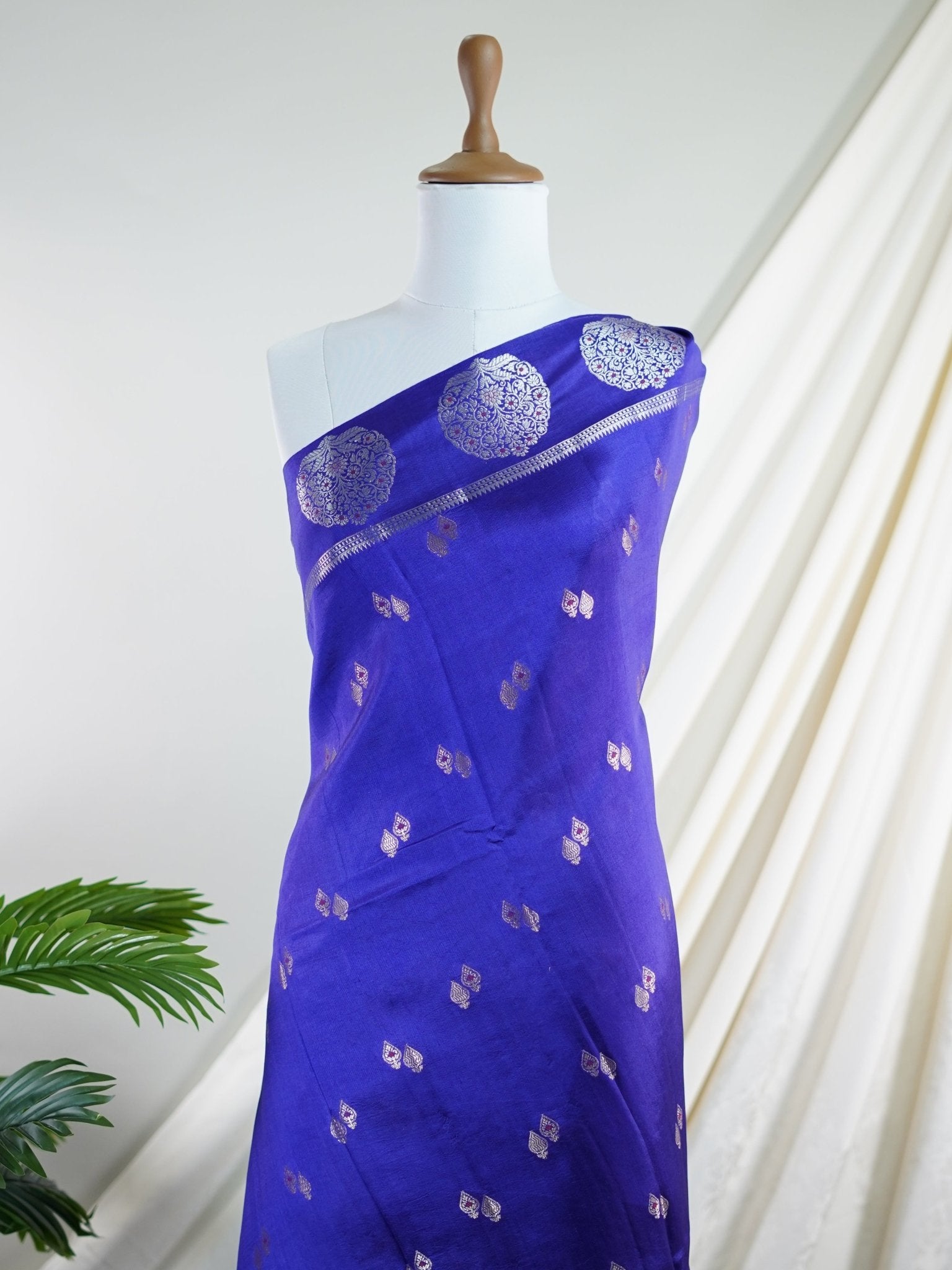Katan Royal Blue 100% Pure Katan Soft Silk - Manoranjitham Weaves - Handloom Store