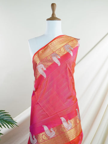 Venkatagiri Silk Woven in the heart of Andhra Pradesh, this Venkatagiri handloom saree is a symbol of regal elegance and heritage. Known for its soft texture and intricate craftsmanship, it drapes gracefully for weddings, pujas, and festive moments. Each thread carries tradition, making it a cherished piece of South Indian artistry. Lightweight yet luxurious — a true sree in every sense. Iraaya - Manoranjitham Weaves - Handloom Store