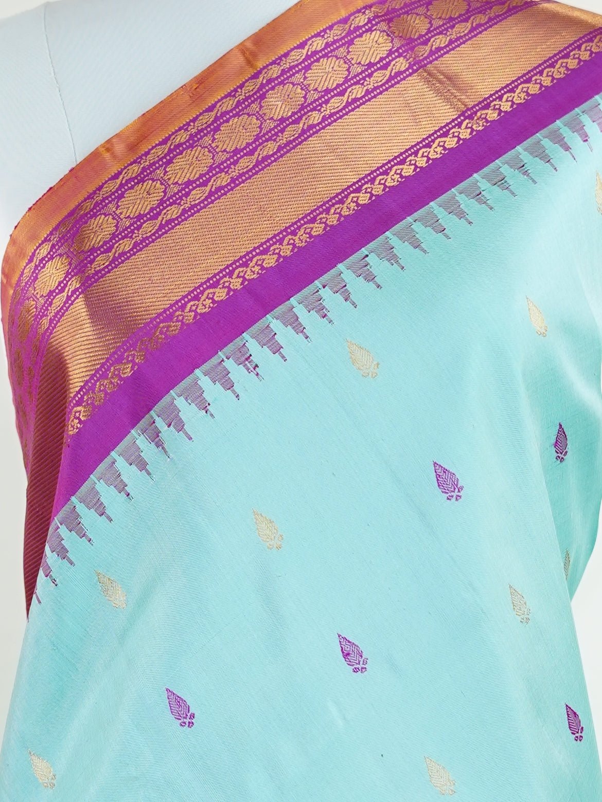 Gadwal Silk  100% Pure Silk  - Manoranjitham Weaves - Handloom Store