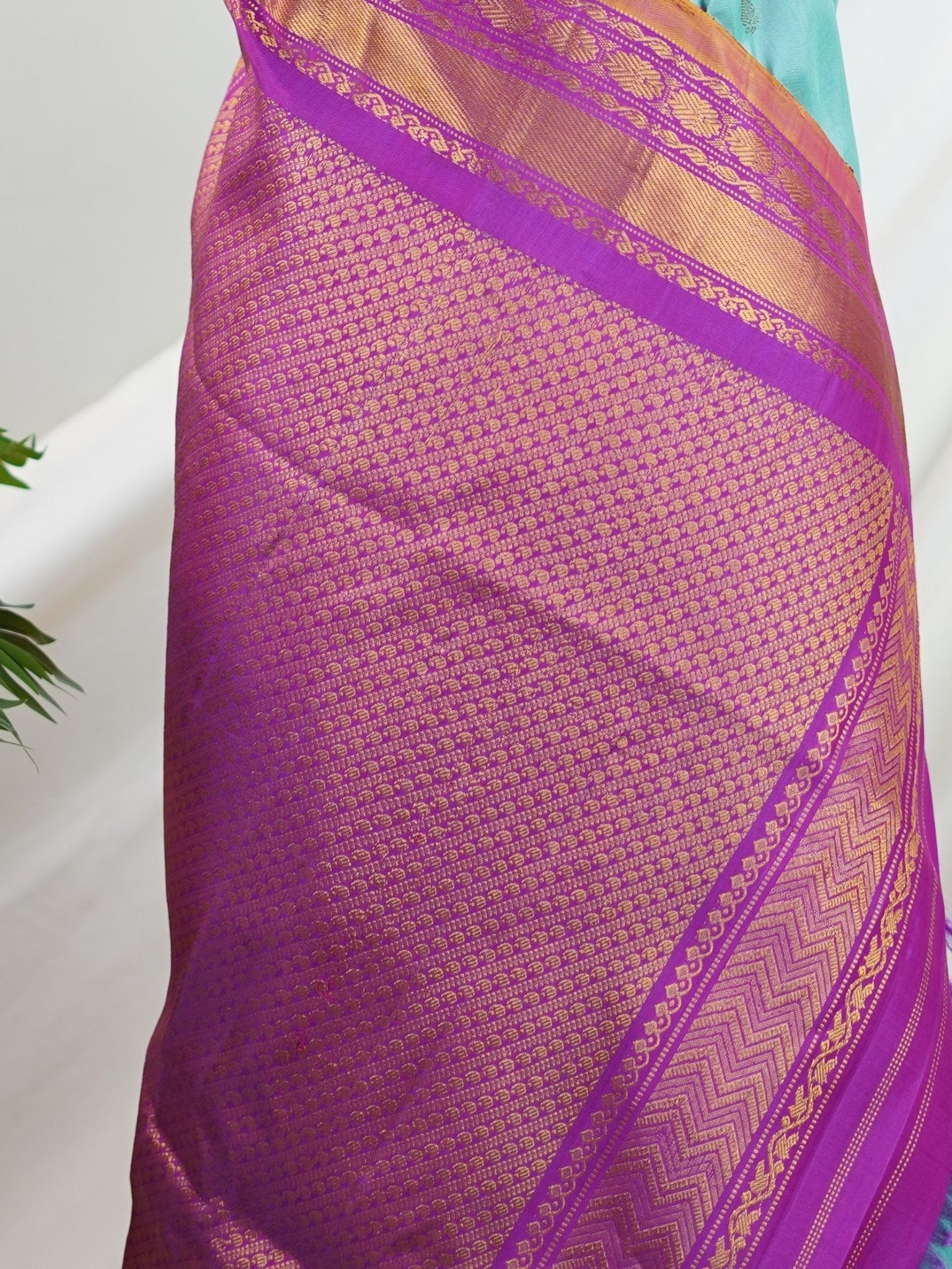 Gadwal Silk  100% Pure Silk  - Manoranjitham Weaves - Handloom Store