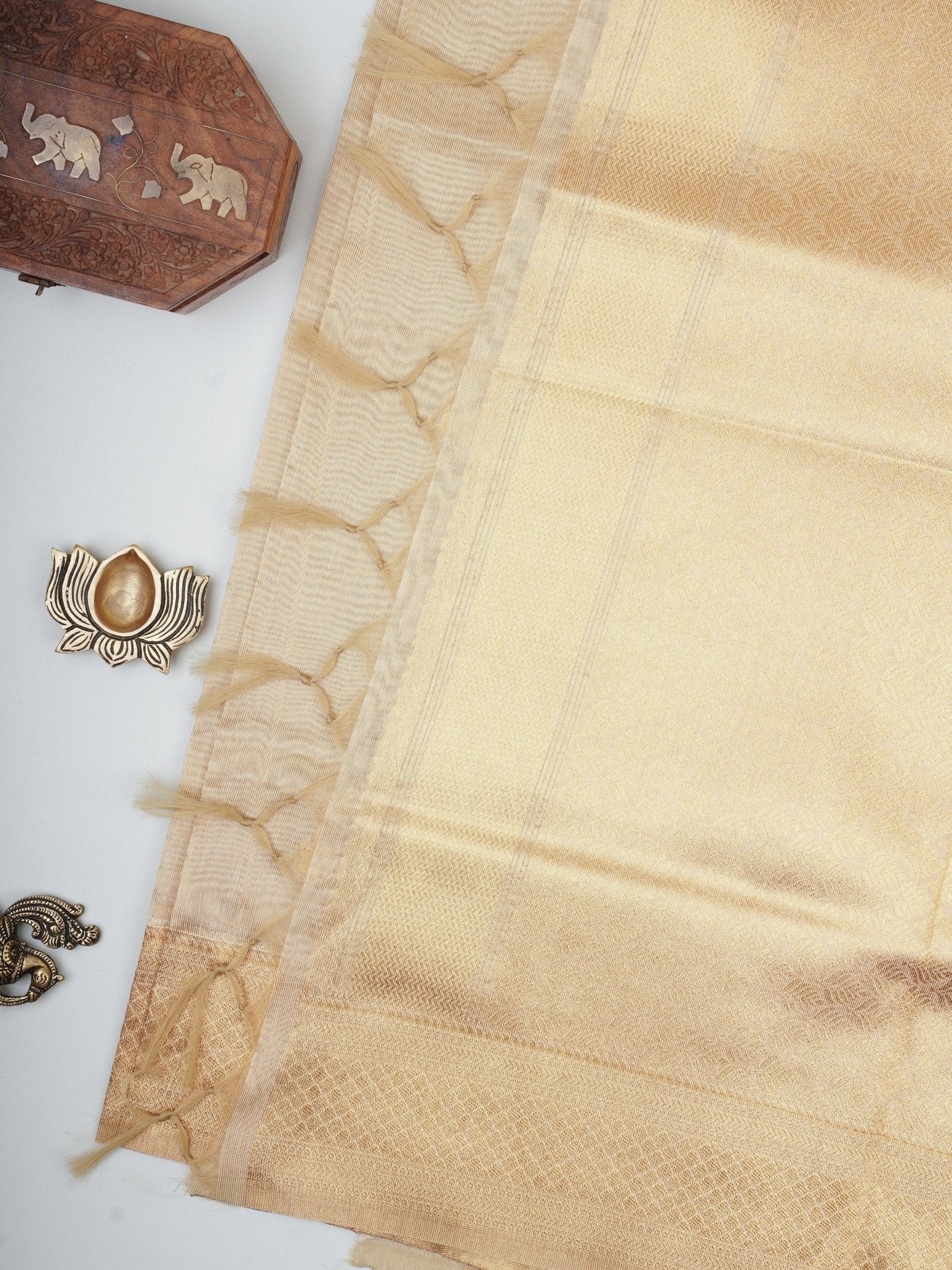 tissue Gold Kora Semi Tissue - Manoranjitham Weaves - Handloom Store