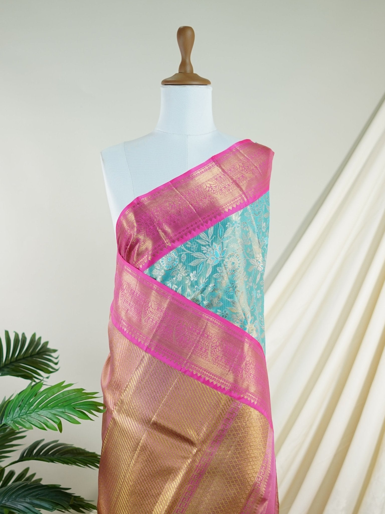 Kanchipuram Silk Turquoise 100% Pure Silk  - Manoranjitham Weaves - Handloom Store