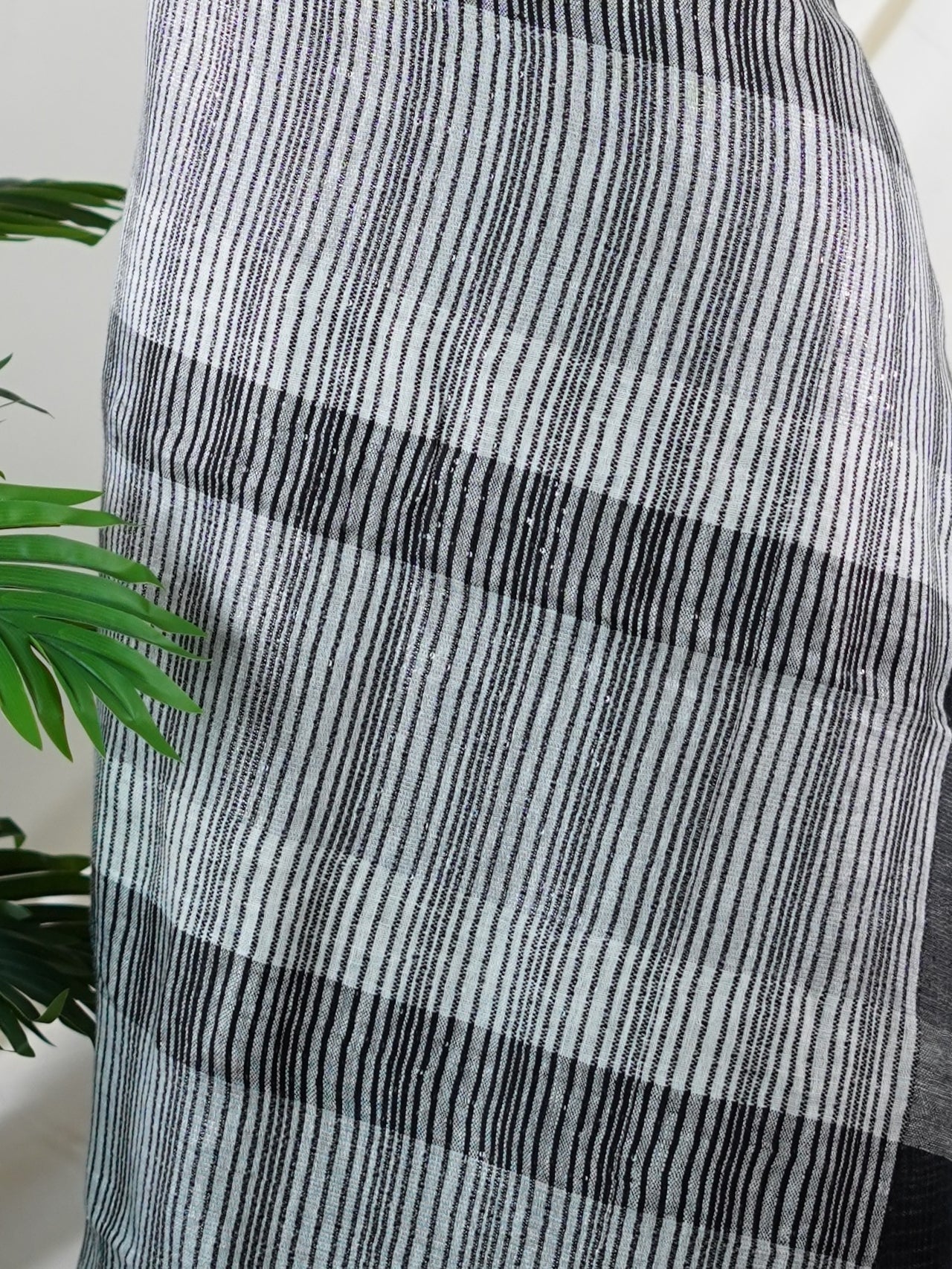 Linen Black 100% Pure Linen - Manoranjitham Weaves - Handloom Store