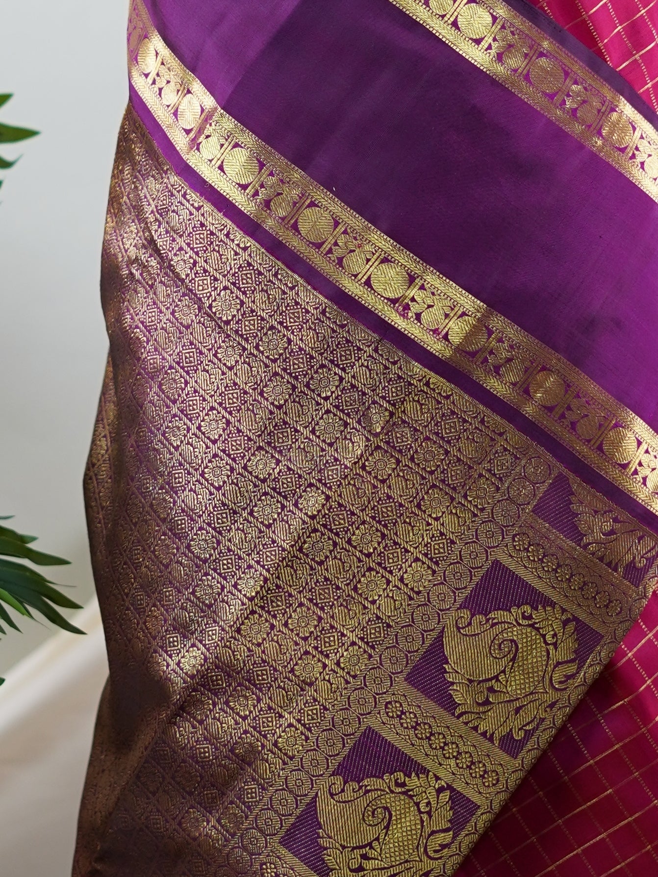 Kanchipuram Silk Pinkish Red 100% Pure Silk  - Manoranjitham Weaves - Handloom Store