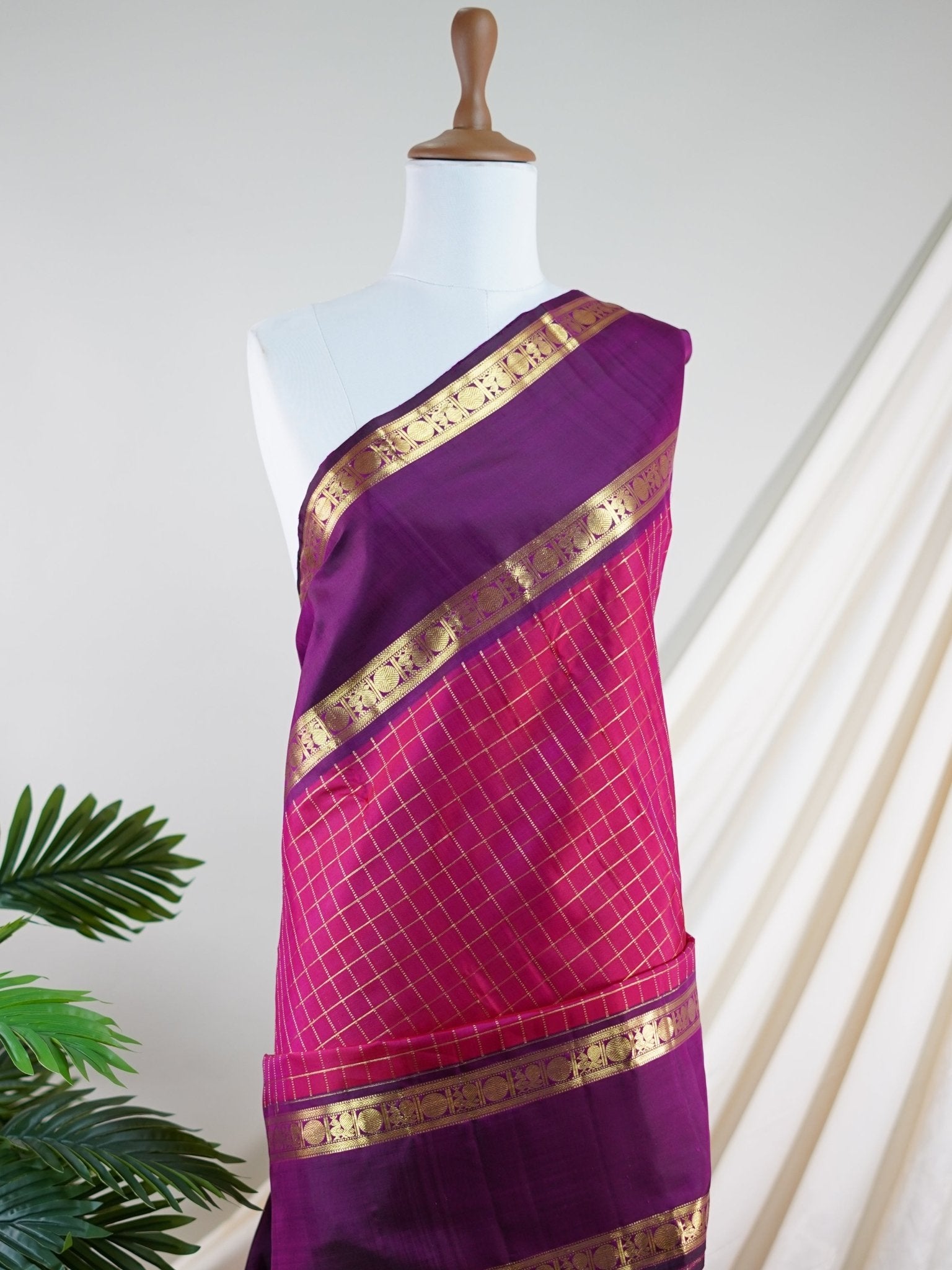 Kanchipuram Silk Pinkish Red 100% Pure Silk  - Manoranjitham Weaves - Handloom Store