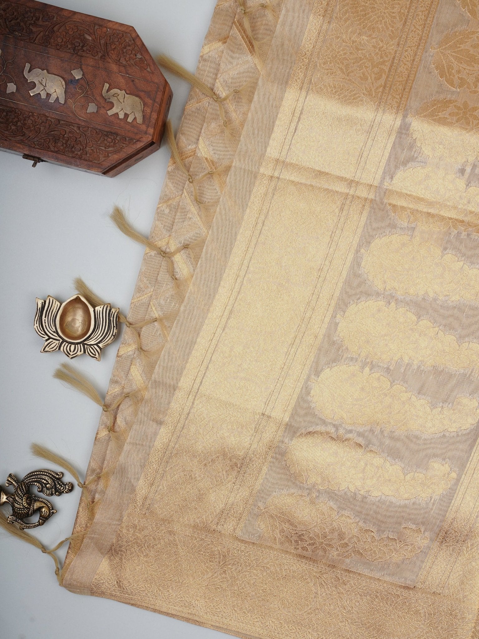 tissue Gold Kora Semi Tissue - Manoranjitham Weaves - Handloom Store