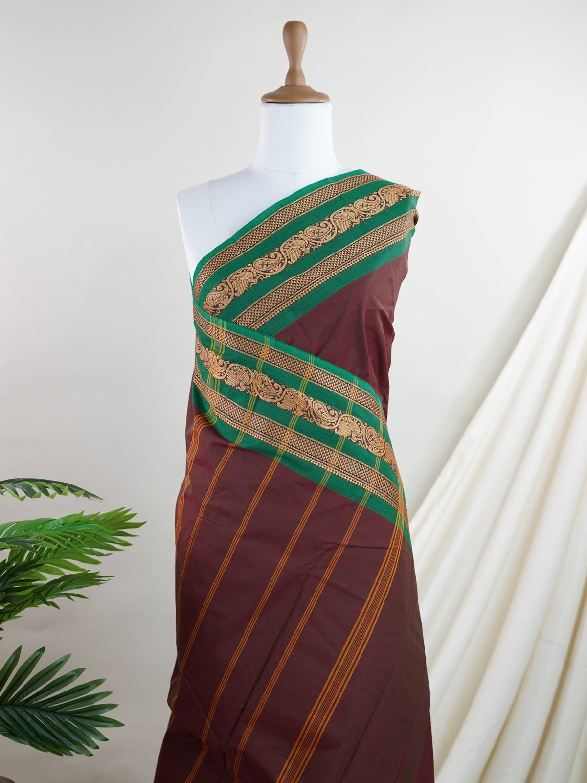 Kanchipuram Cottons Maroon 100% Pure Cotton - Manoranjitham Weaves - Handloom Store