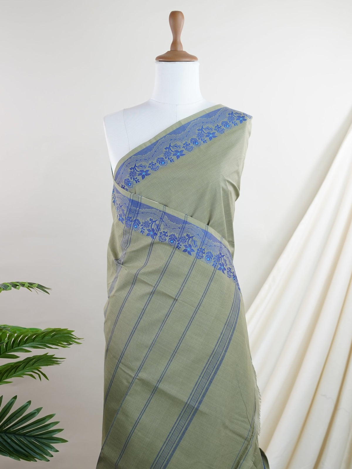 Kanchipuram Cottons Green 100% Pure Cotton - Manoranjitham Weaves - Handloom Store