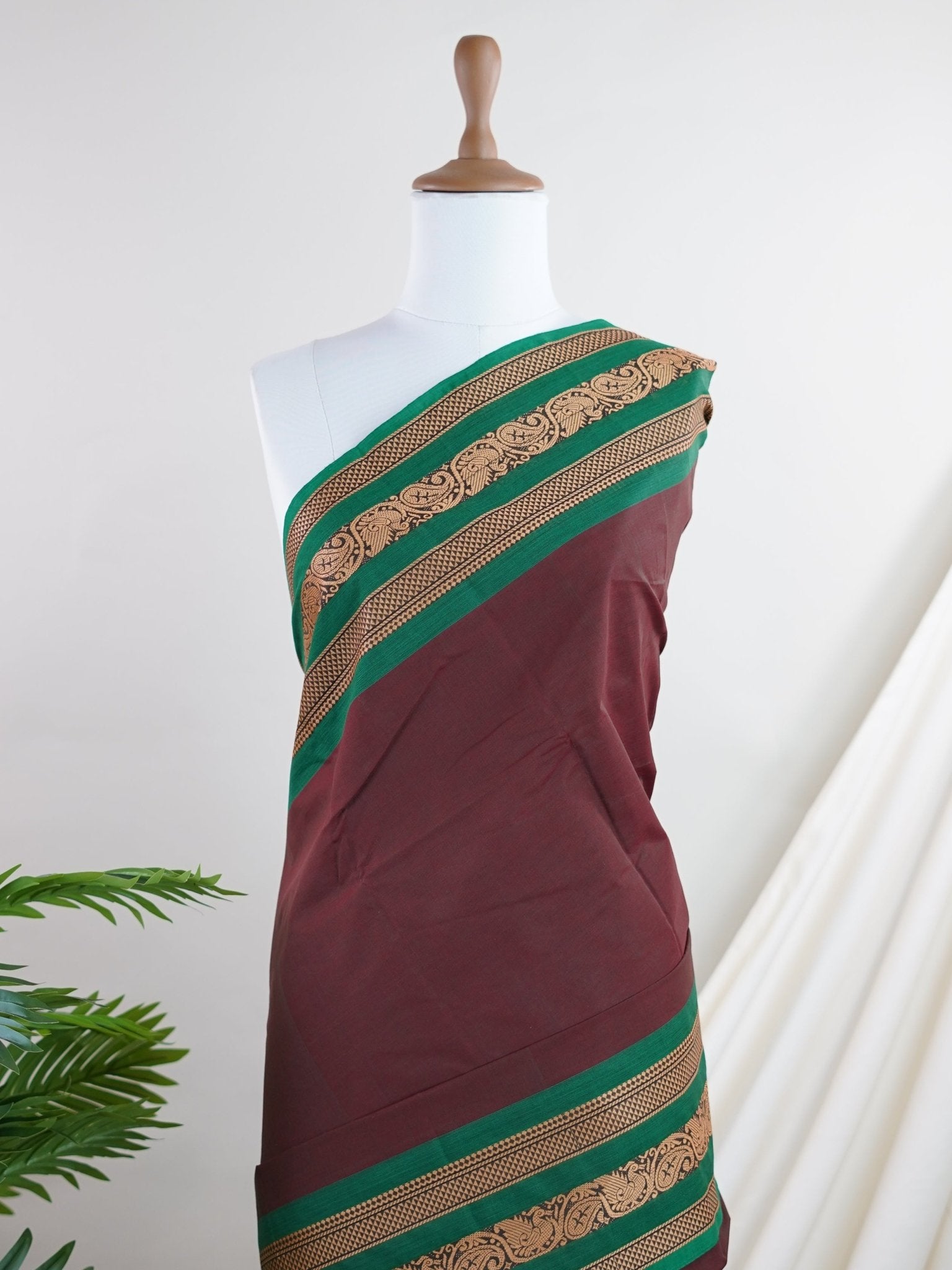 Kanchipuram Cottons Maroon 100% Pure Cotton - Manoranjitham Weaves - Handloom Store
