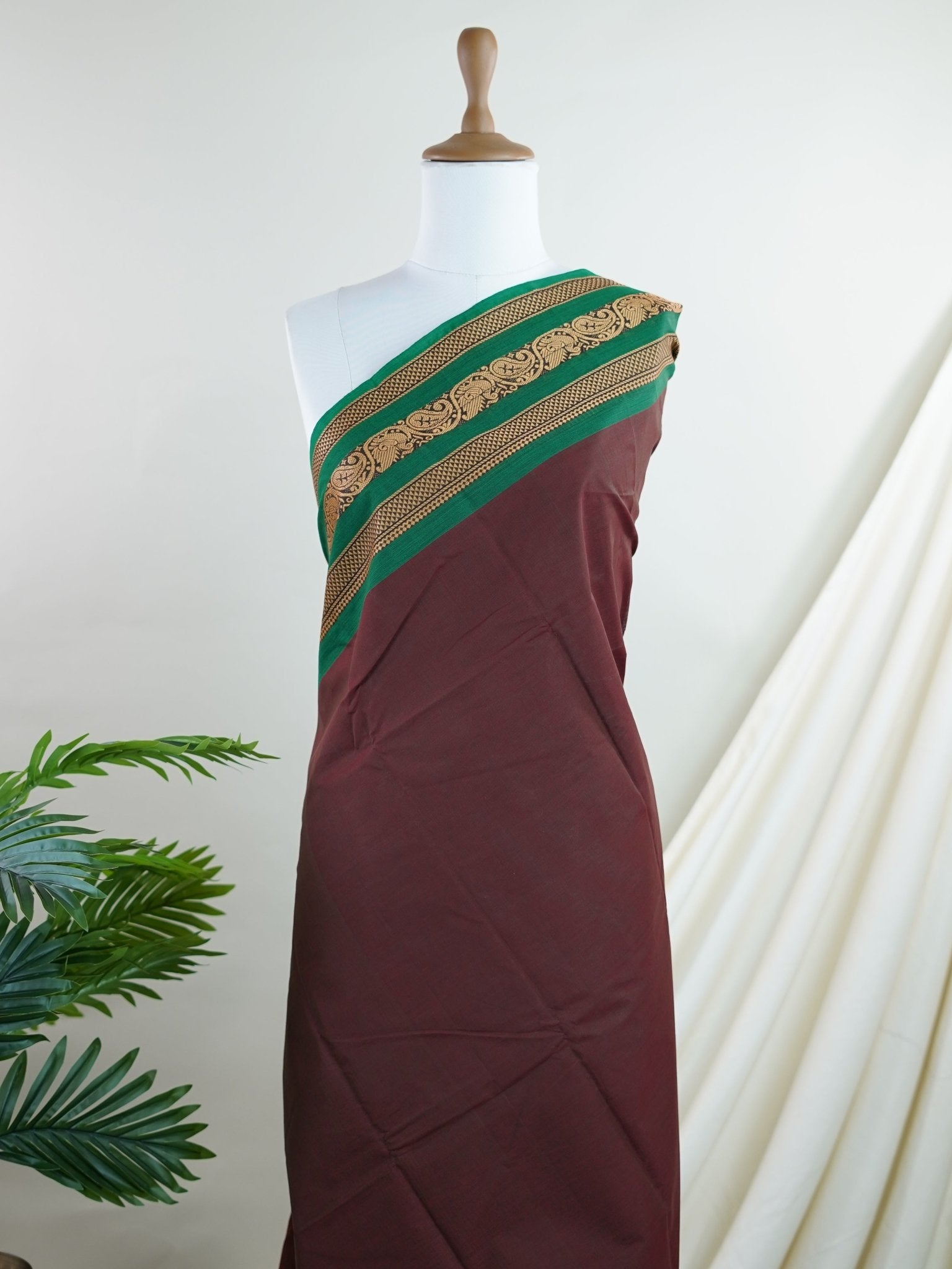 Kanchipuram Cottons Maroon 100% Pure Cotton - Manoranjitham Weaves - Handloom Store