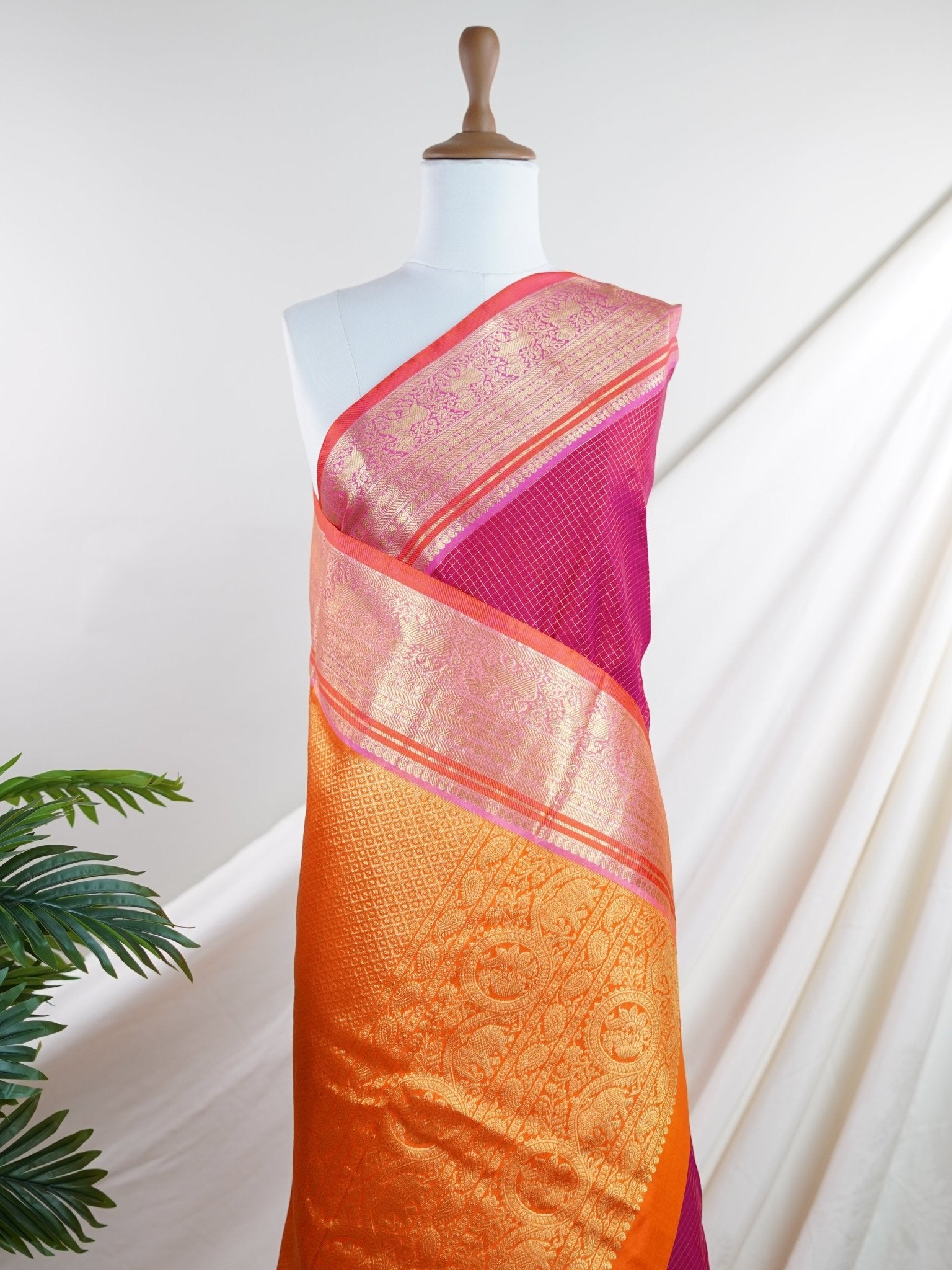 Venkatagiri Silk  100% Pure Silk  - Manoranjitham Weaves - Handloom Store