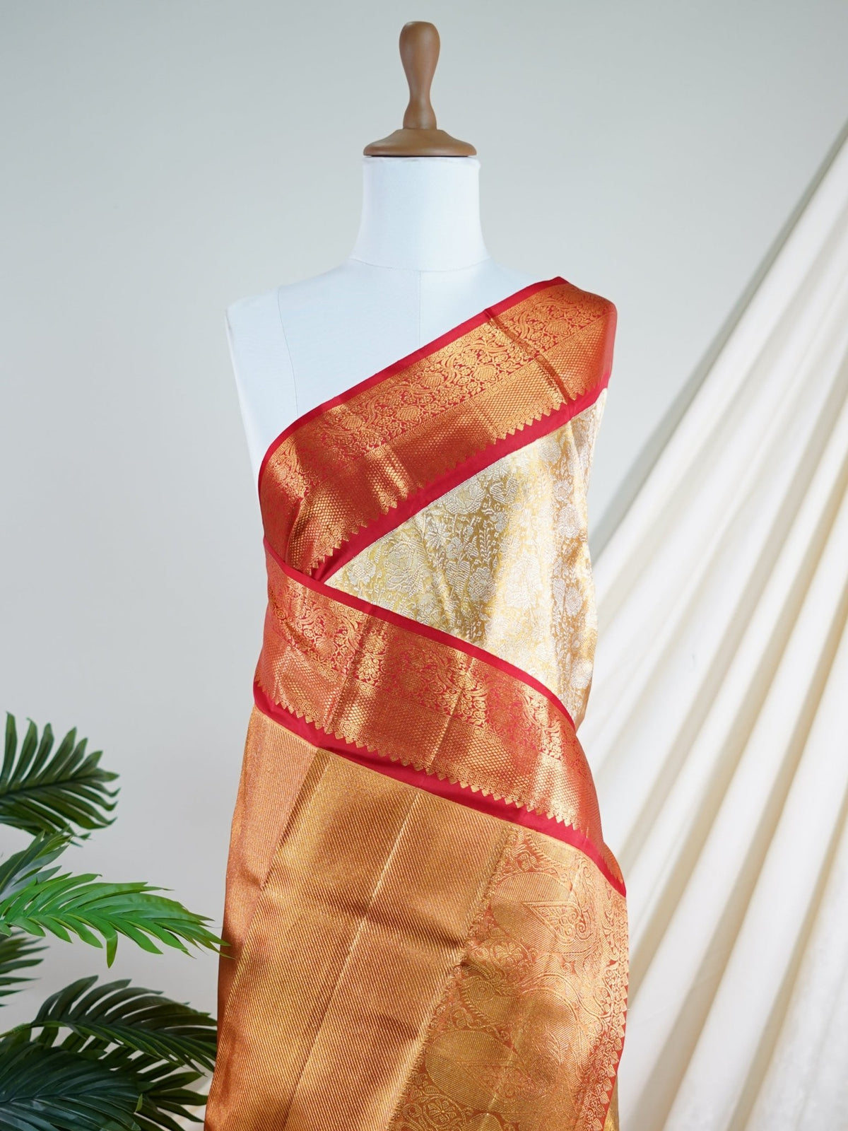 Kanchipuram Silk  100% Pure Silk  - Manoranjitham Weaves - Handloom Store
