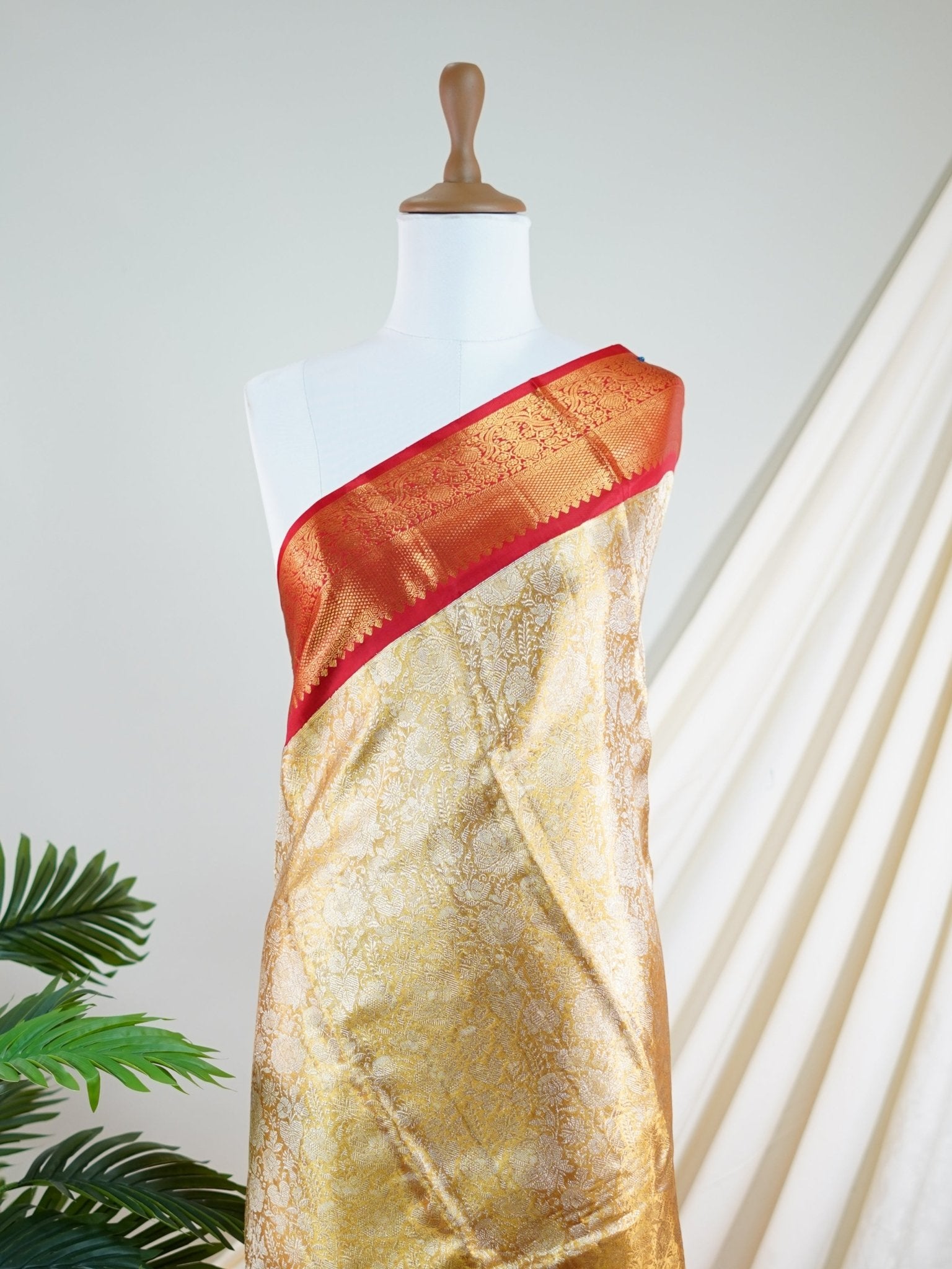 Kanchipuram Silk  100% Pure Silk  - Manoranjitham Weaves - Handloom Store