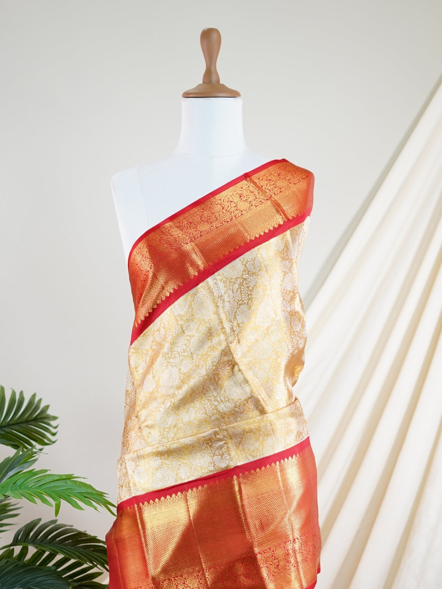 Kanchipuram Silk  100% Pure Silk  - Manoranjitham Weaves - Handloom Store