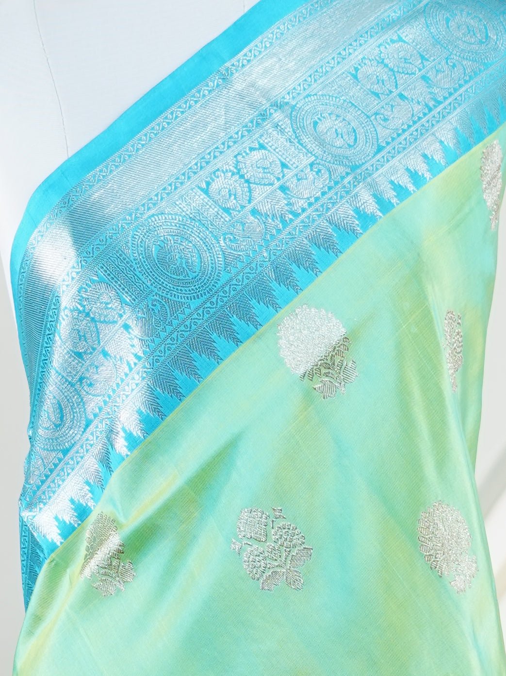 Venkatagiri Silk Freen 100% Pure Silk  - Manoranjitham Weaves - Handloom Store