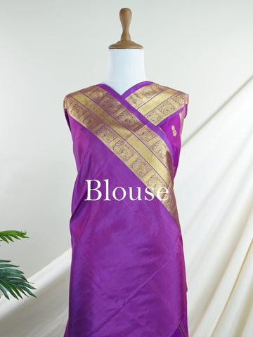 Venkatagiri Silk Woven in the heart of Andhra Pradesh, this Venkatagiri handloom saree is a symbol of regal elegance and heritage. Known for its soft texture and intricate craftsmanship, it drapes gracefully for weddings, pujas, and festive moments. Each thread carries tradition, making it a cherished piece of South Indian artistry. Lightweight yet luxurious — a true sree in every sense. Kavana - Manoranjitham Weaves - Handloom Store