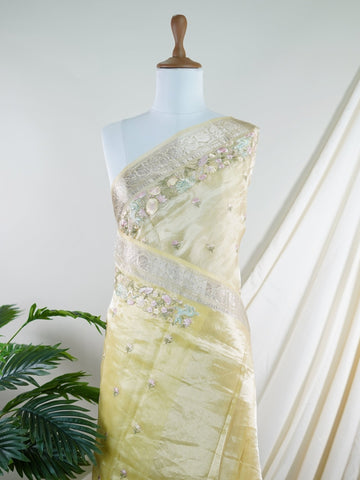 Tissue A Tissue saree is the perfect blend of delicate silk and shimmering zari, woven to create an ethereal, translucent fabric that sparkles with every movement. Lightweight and luxurious, it’s ideal for grand occasions and celebrations where elegance is key. Draped in a Tissue saree, you embody timeless glamour with a modern twist. Kedaragowla - Manoranjitham Weaves - Handloom Store