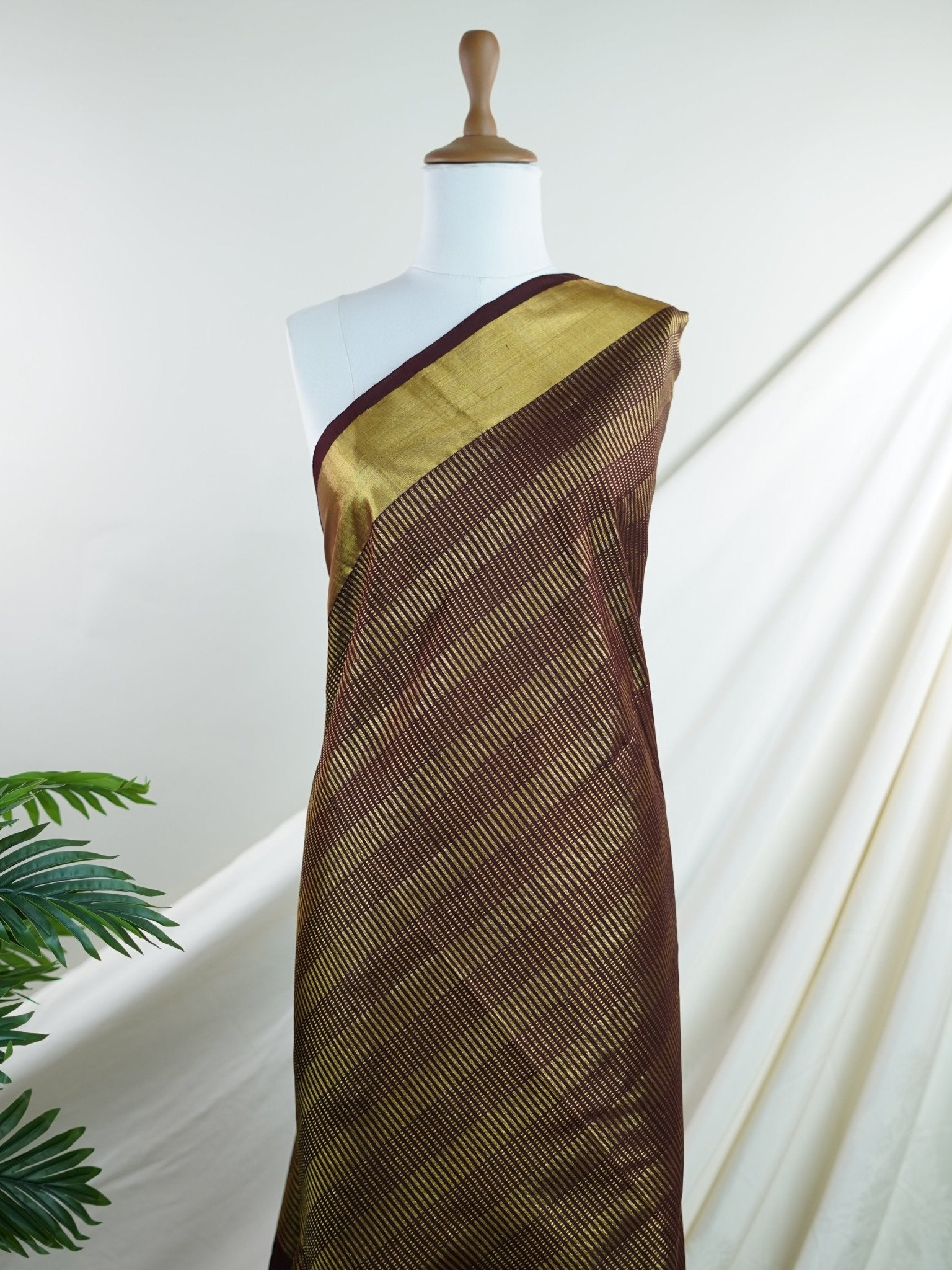 Venkatagiri Silk  100% Pure Silk  - Manoranjitham Weaves - Handloom Store