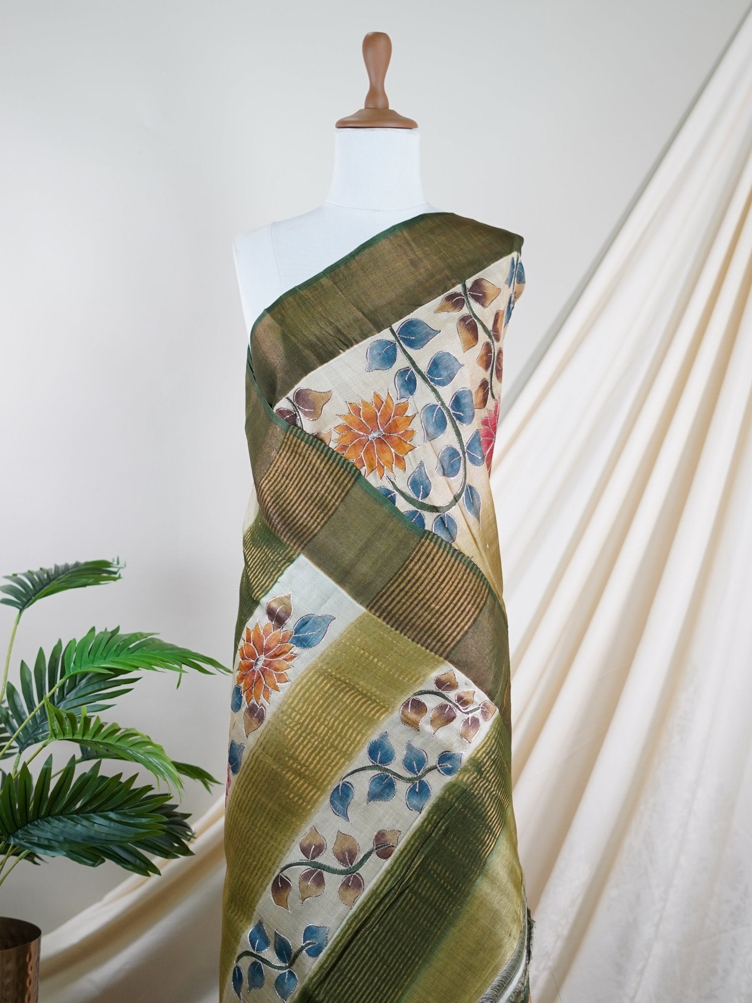 Tussars Cream 100% Pure Tussar - Manoranjitham Weaves - Handloom Store