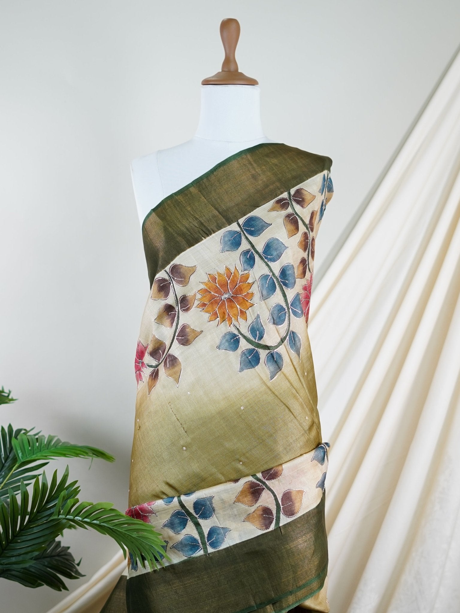 Tussars Cream 100% Pure Tussar - Manoranjitham Weaves - Handloom Store