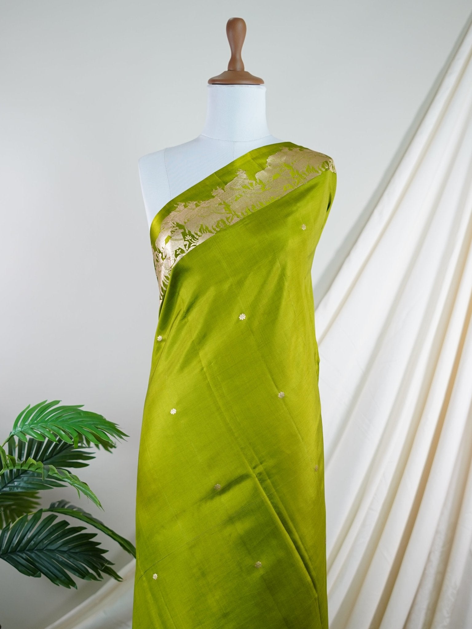 Katan Pink 100% Pure Katan Silk - Manoranjitham Weaves - Handloom Store