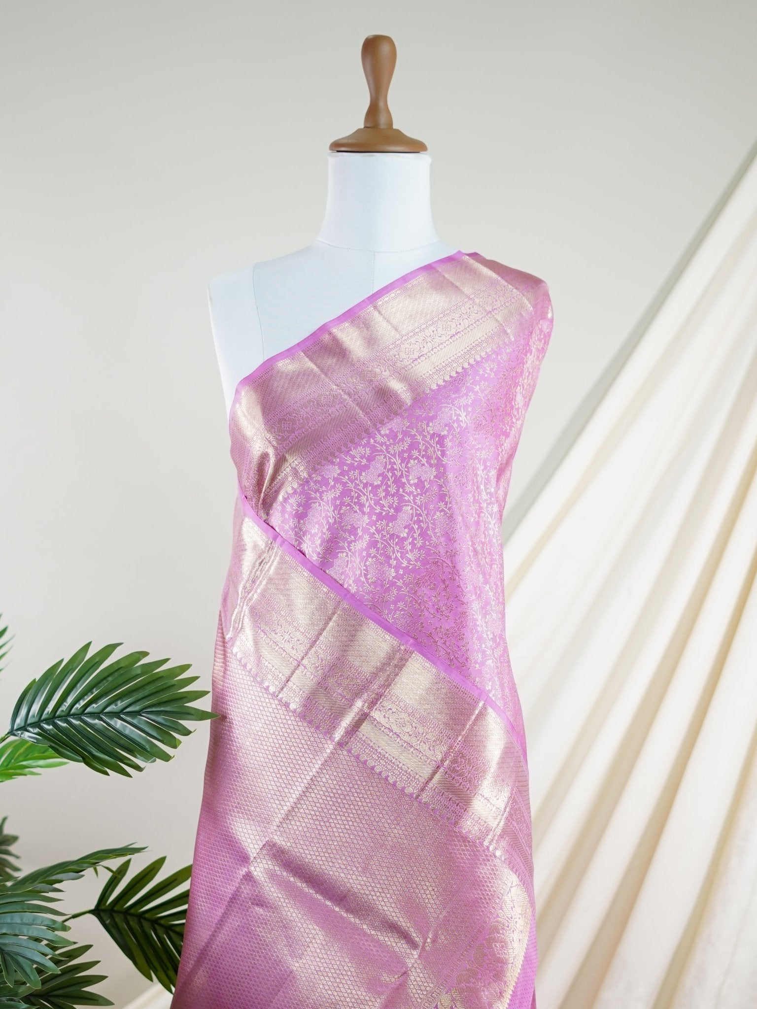 Kanchipuram Silk Pink 100% Pure Silk  - Manoranjitham Weaves - Handloom Store