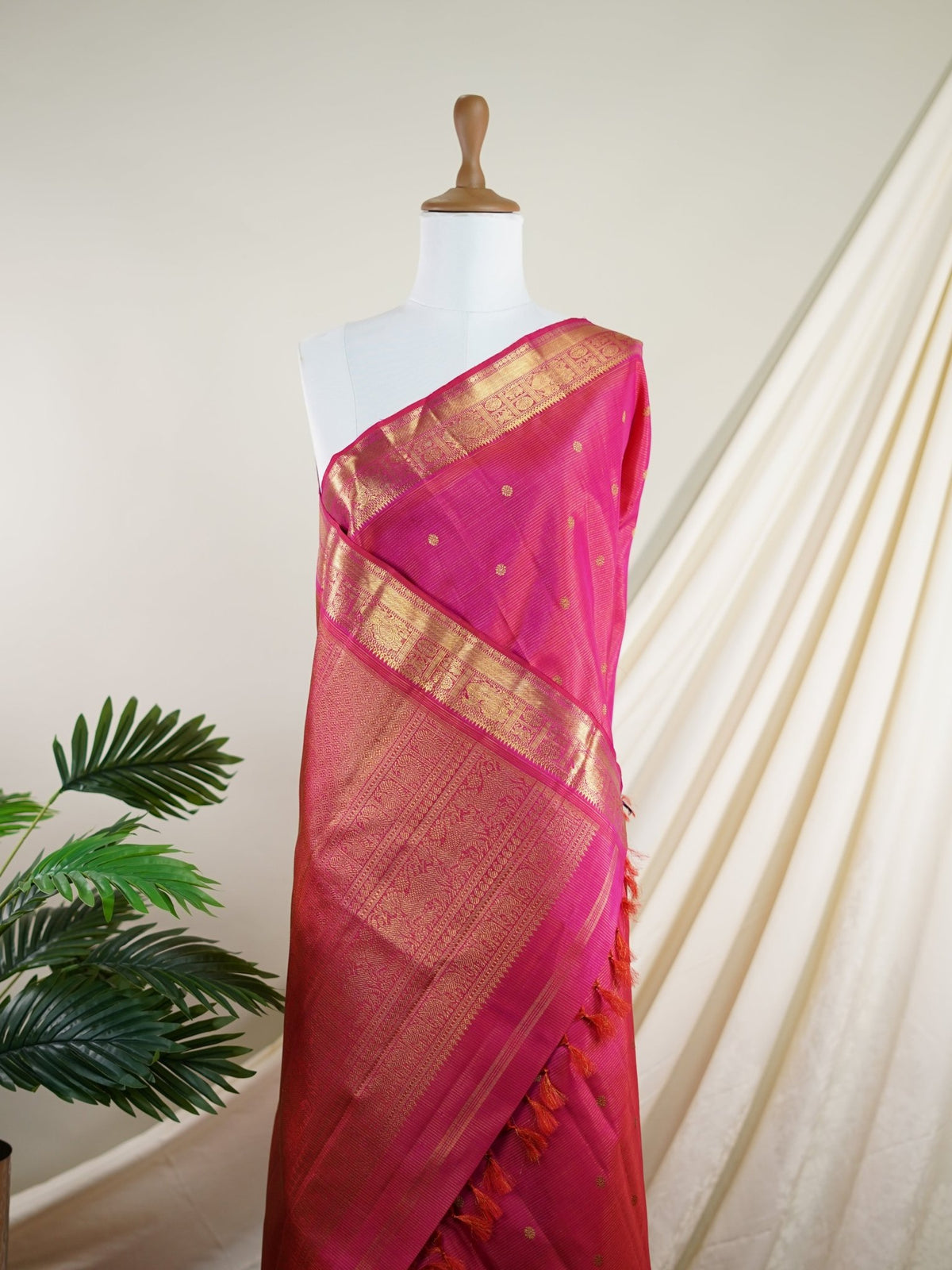 Kanchipuram Silk Pink 100% Pure Silk  - Manoranjitham Weaves - Handloom Store