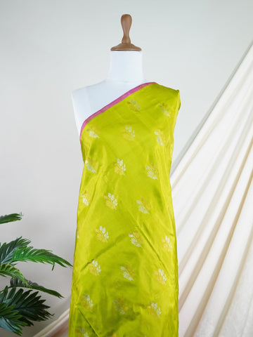 Venkatagiri Silk Woven in the heart of Andhra Pradesh, this Venkatagiri handloom saree is a symbol of regal elegance and heritage. Known for its soft texture and intricate craftsmanship, it drapes gracefully for weddings, pujas, and festive moments. Each thread carries tradition, making it a cherished piece of South Indian artistry. Lightweight yet luxurious — a true sree in every sense. Mohanakalyani - Manoranjitham Weaves - Handloom Store