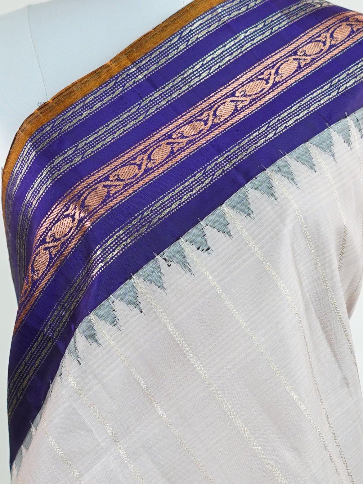 Gadwal Silk  100% Pure Silk  - Manoranjitham Weaves - Handloom Store