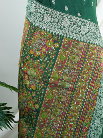 Georgette This Tussar Georgette saree from Varanasi brings together the textured richness of tussar silk with the fluid grace of georgette. Woven on a powerloom, it drapes light and airy, perfect for effortless elegance. Ideal for both day events and evening gatherings, it reflects quiet sophistication with a modern twist on tradition. Mridula - Georgette Saree | Handwoven | Varanasi - Manoranjitham Weaves - Handloom Store