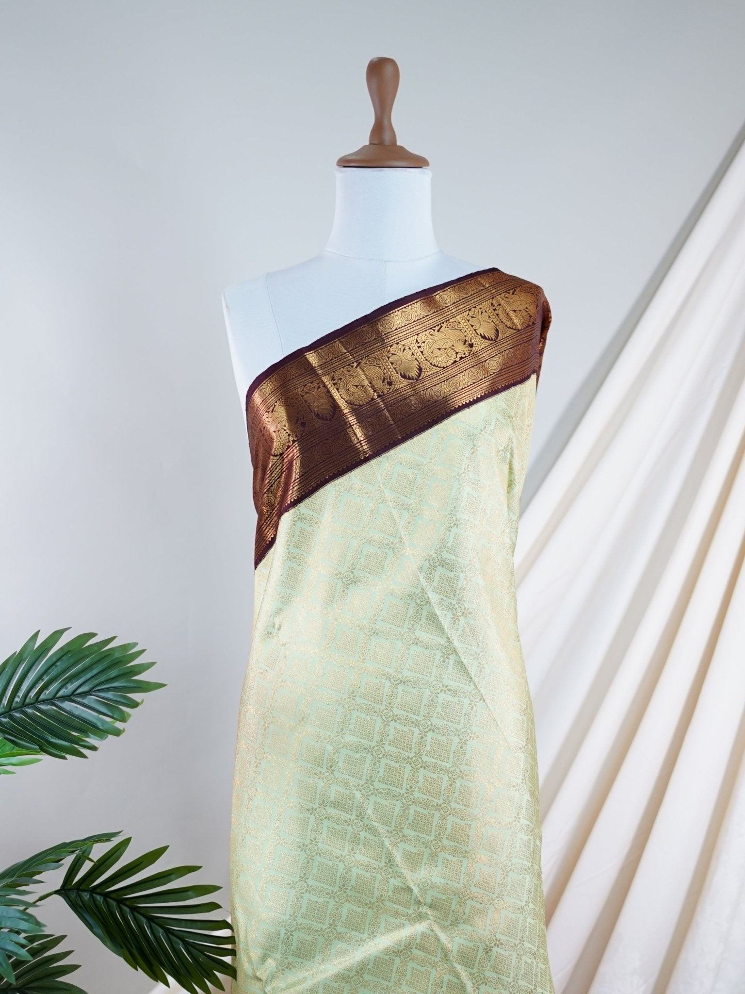 Kanchipuram Silk Pista Green 100% Pure Silk  - Manoranjitham Weaves - Handloom Store