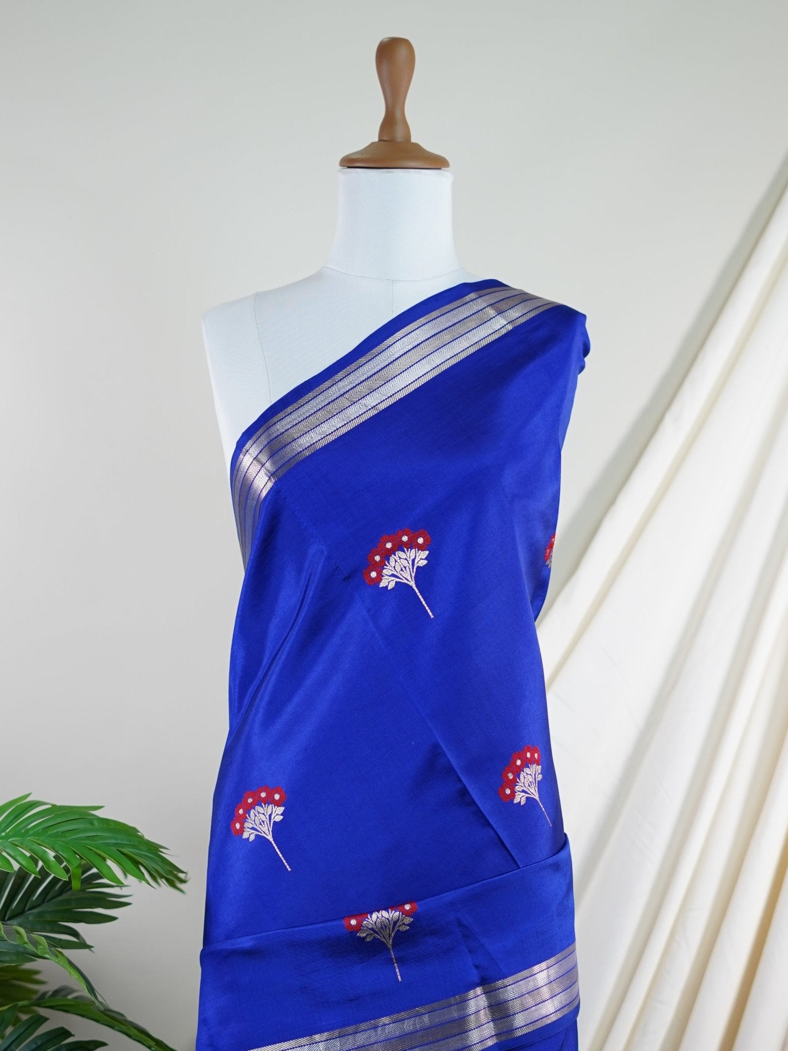 Katan Blue 100% Pure Silk  - Manoranjitham Weaves - Handloom Store